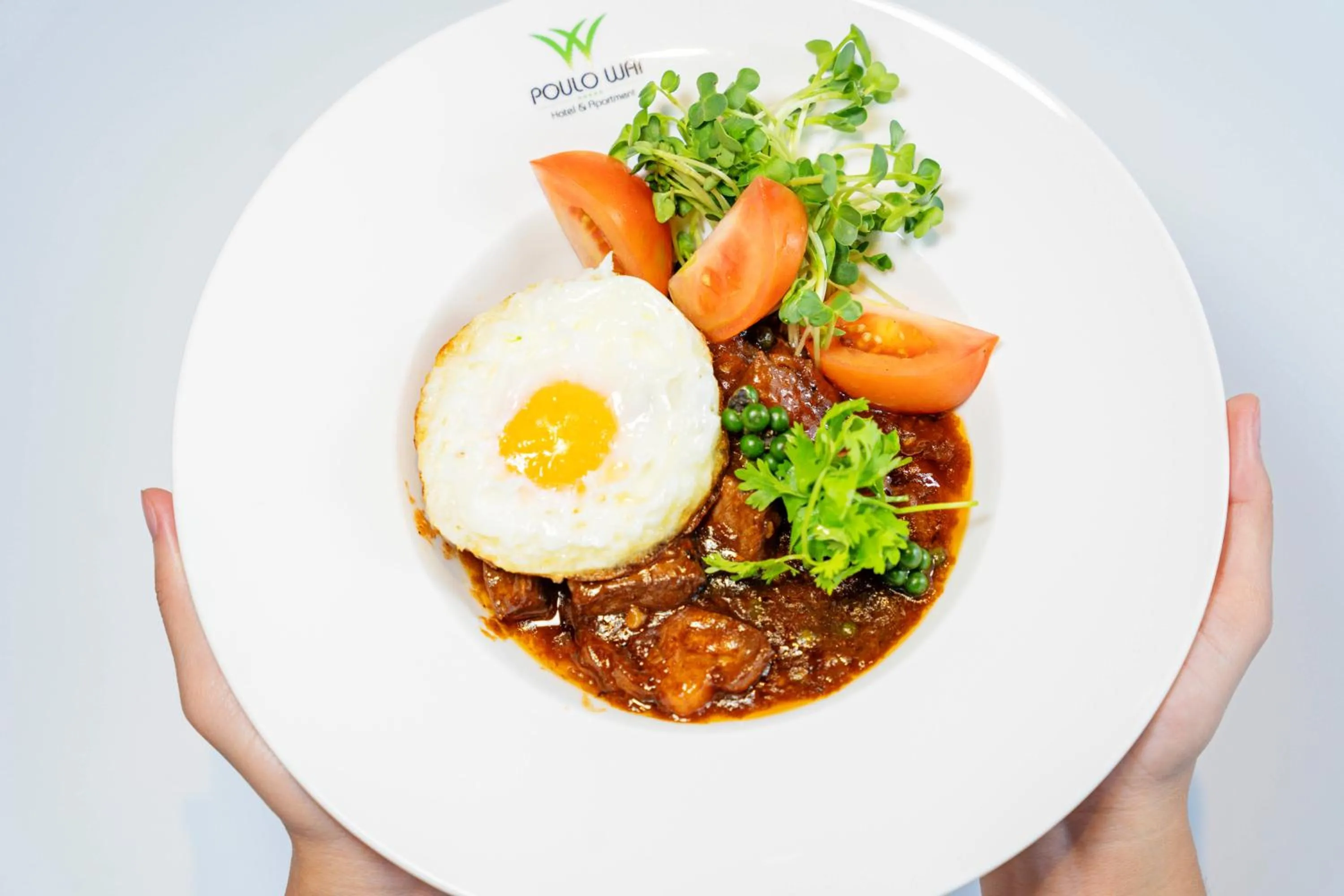 Food in Poulo Wai Hotel, Trademark Collection by Wyndham