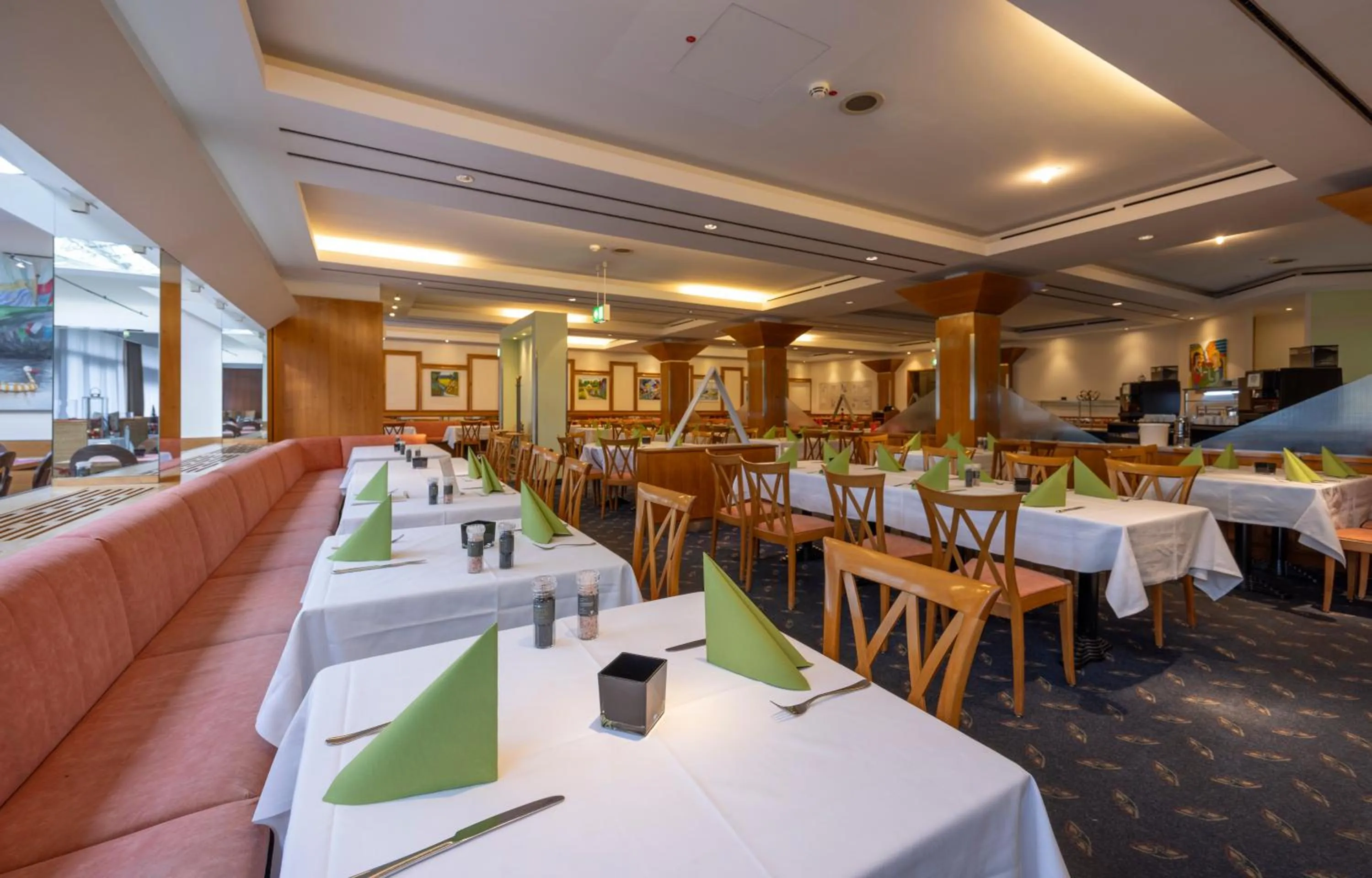 Restaurant/places to eat in Fletcher Hotel-Restaurant Arnsberg-Sauerland