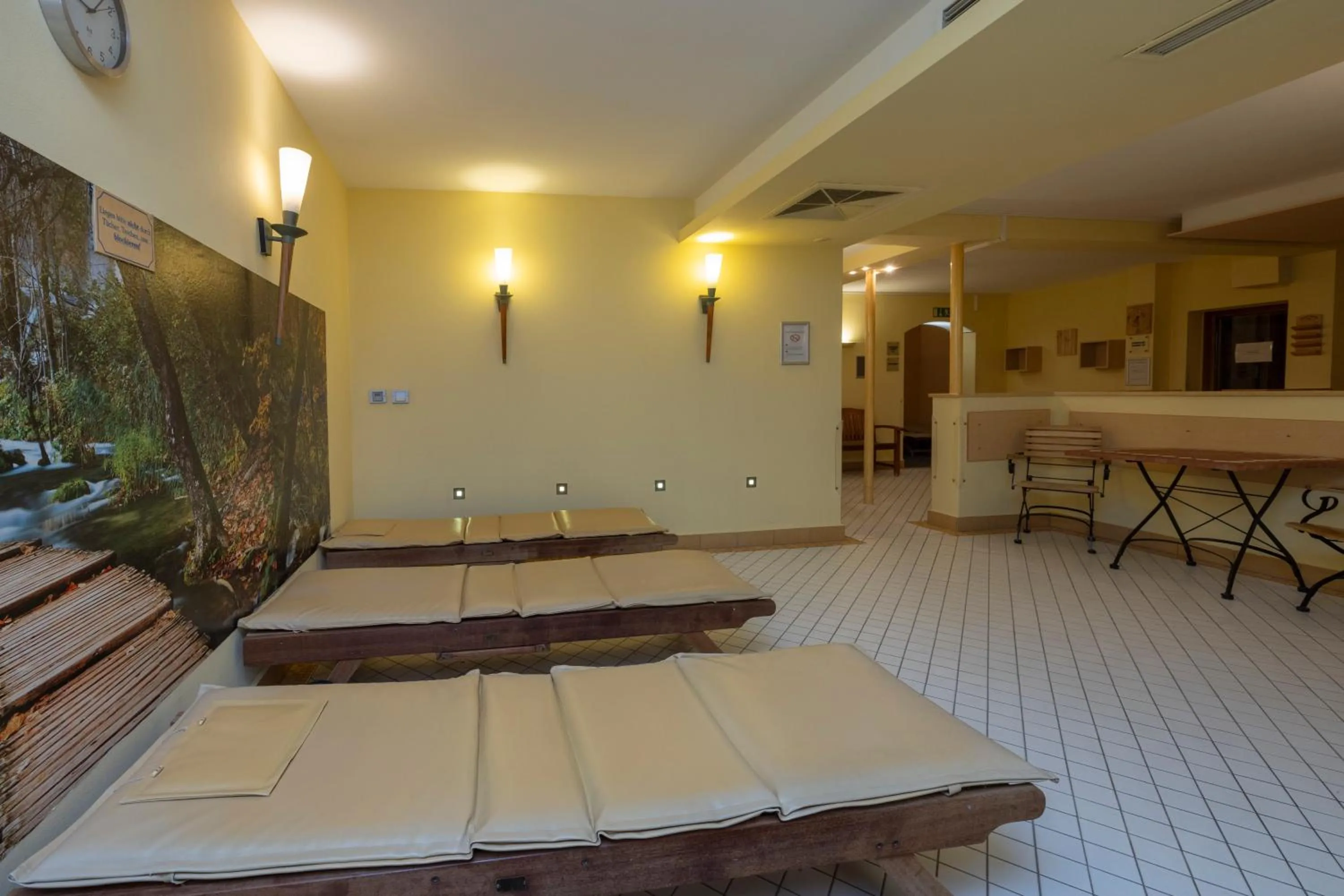 Spa and wellness centre/facilities in Fletcher Hotel-Restaurant Arnsberg-Sauerland