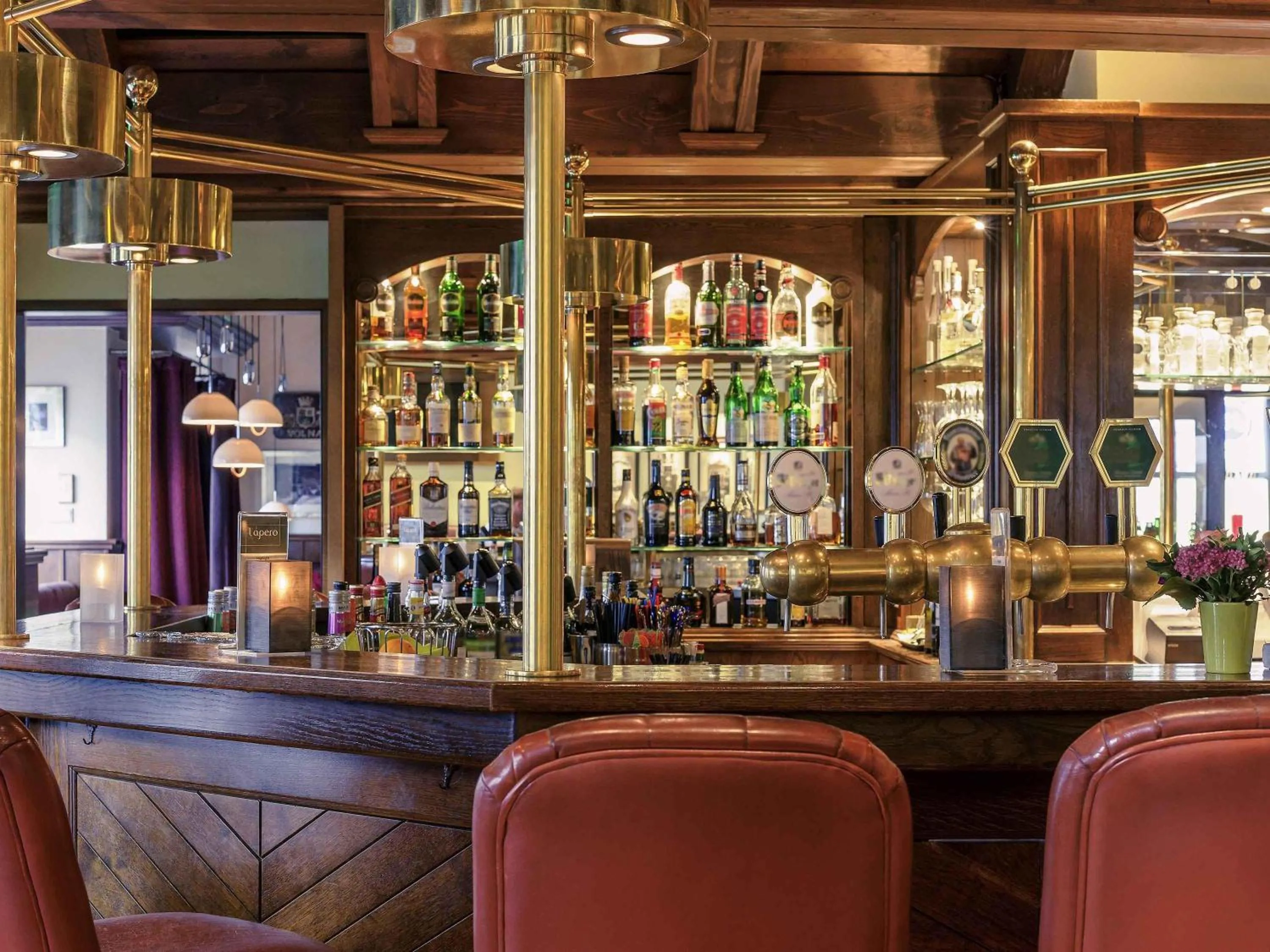 Lounge or bar in Mercure Hotel Düsseldorf City Center