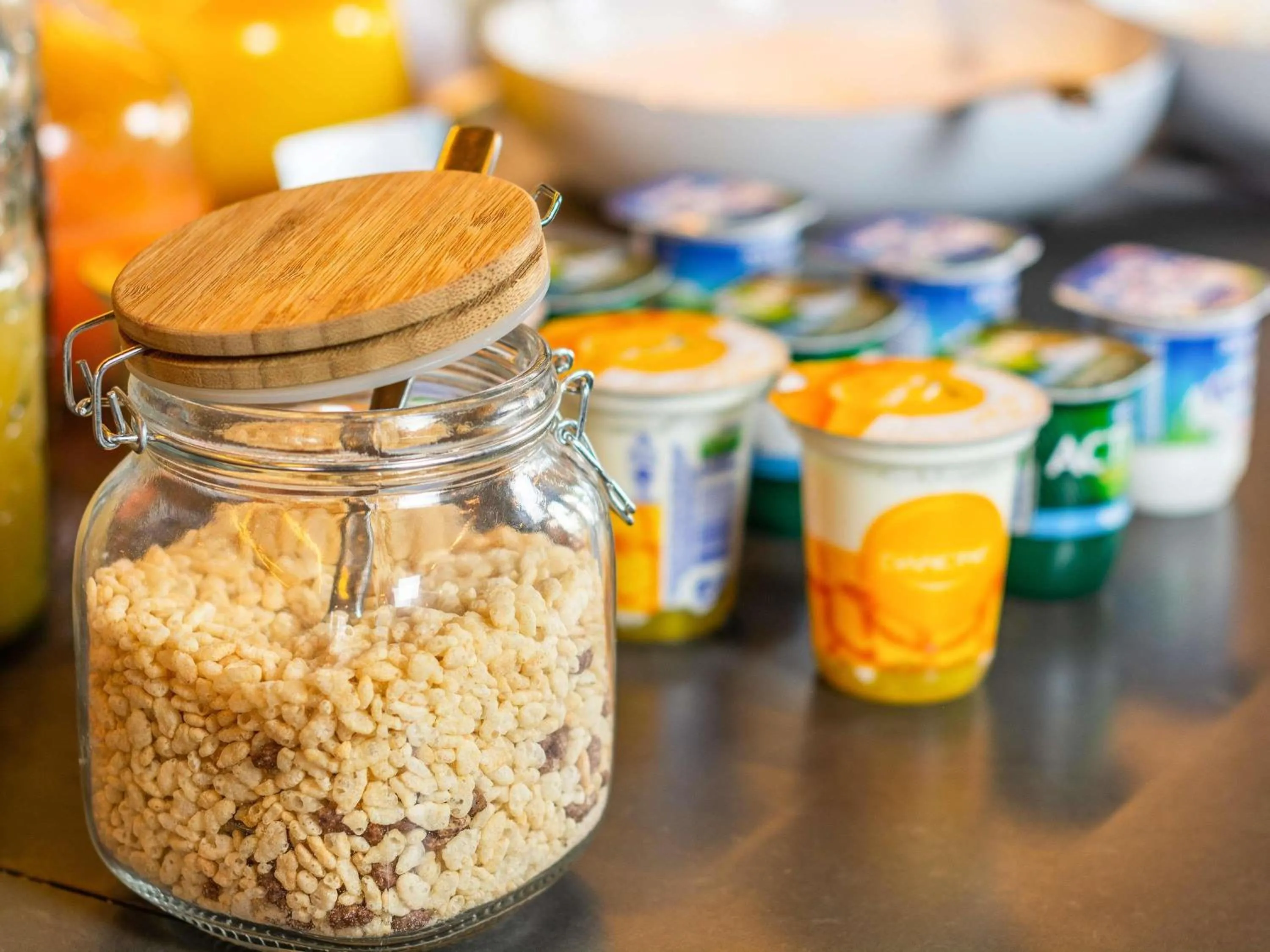 Breakfast in Mercure Hotel Düsseldorf City Center