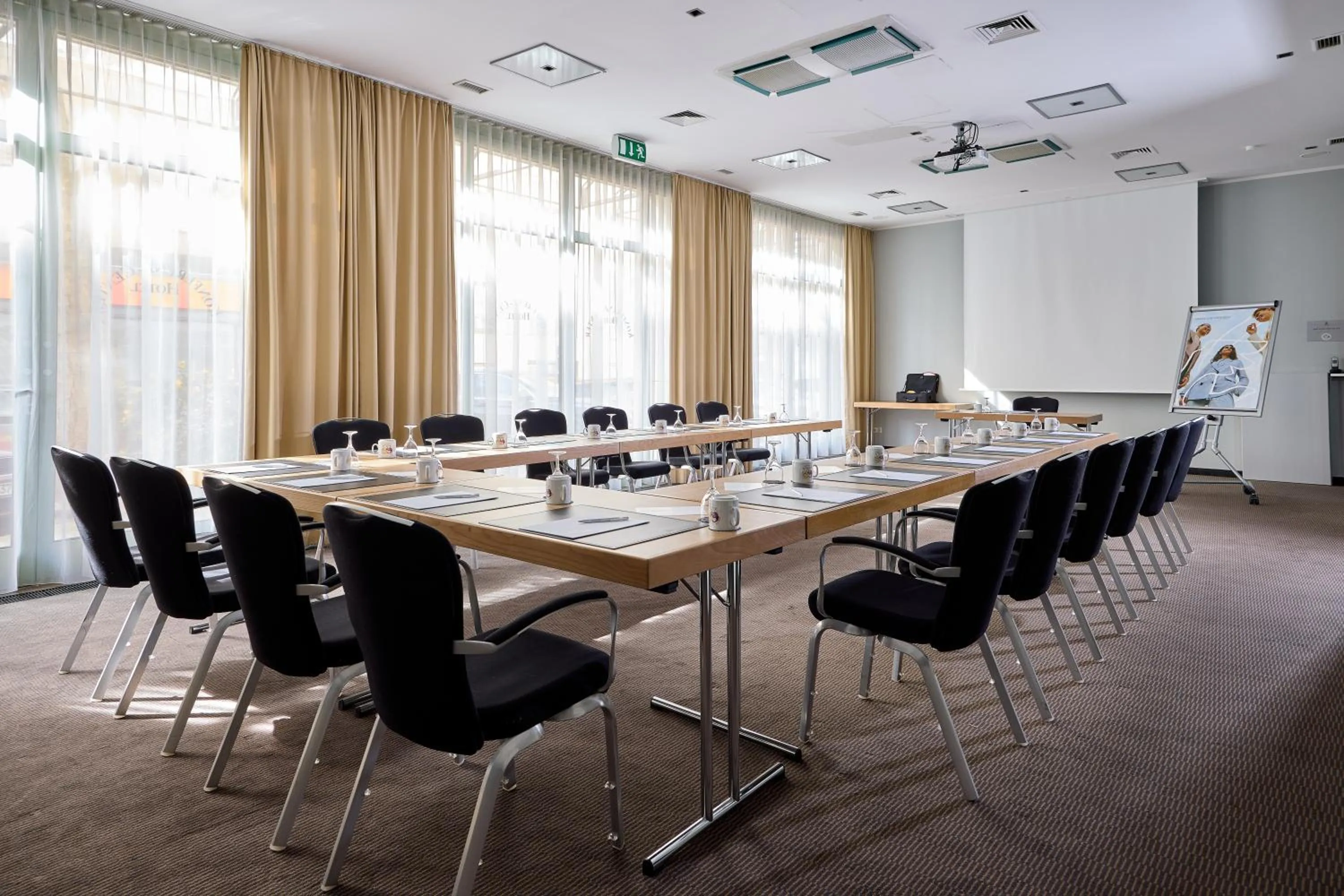 Meeting/conference room in Mercure Hotel Düsseldorf City Center