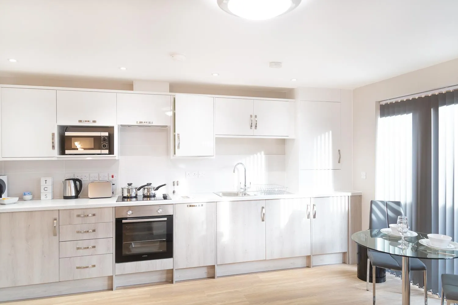 Kitchen or kitchenette in Citystay Living - Hinton House