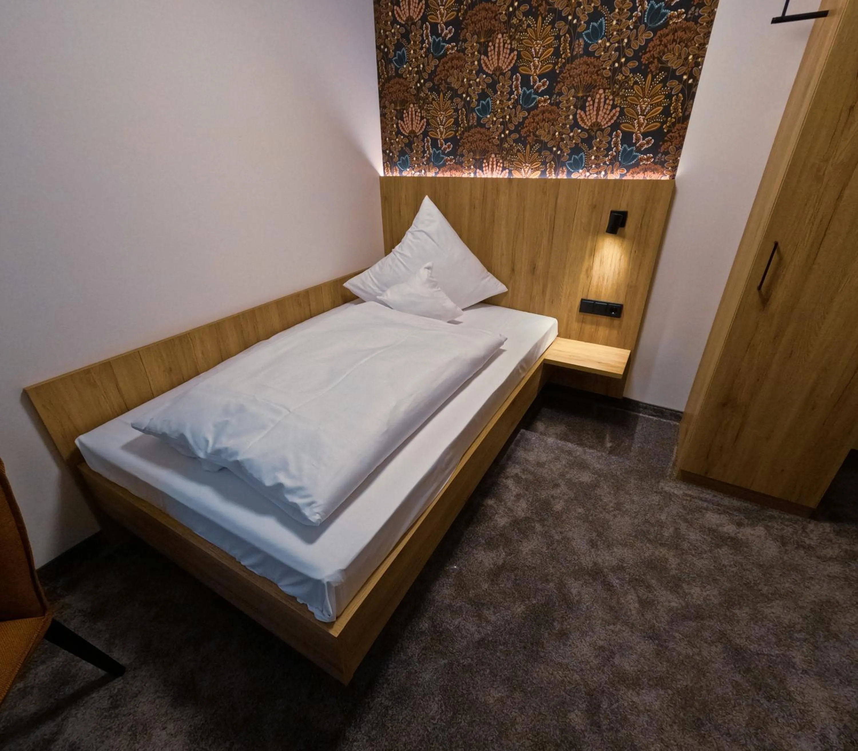 Bedroom, Bed in Akzent Hotel Schranne