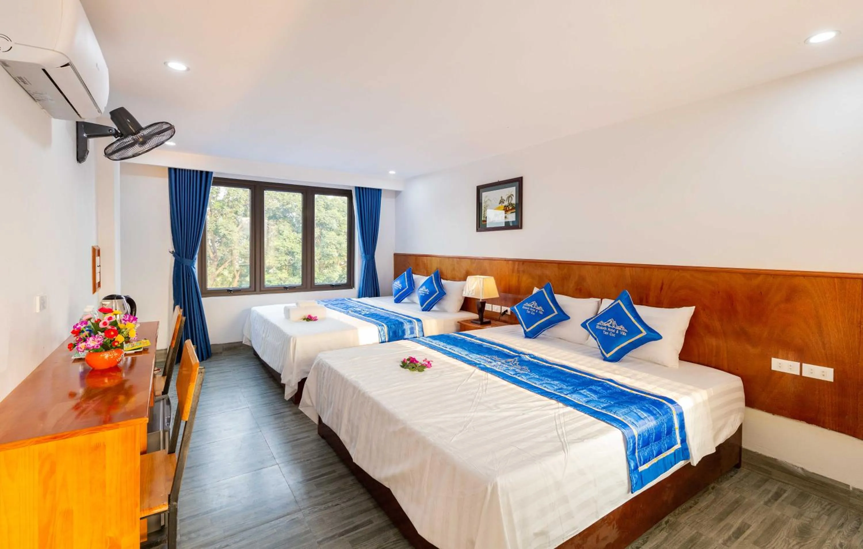 TV and multimedia, Bed in Elizabeth Hotel Tam Coc