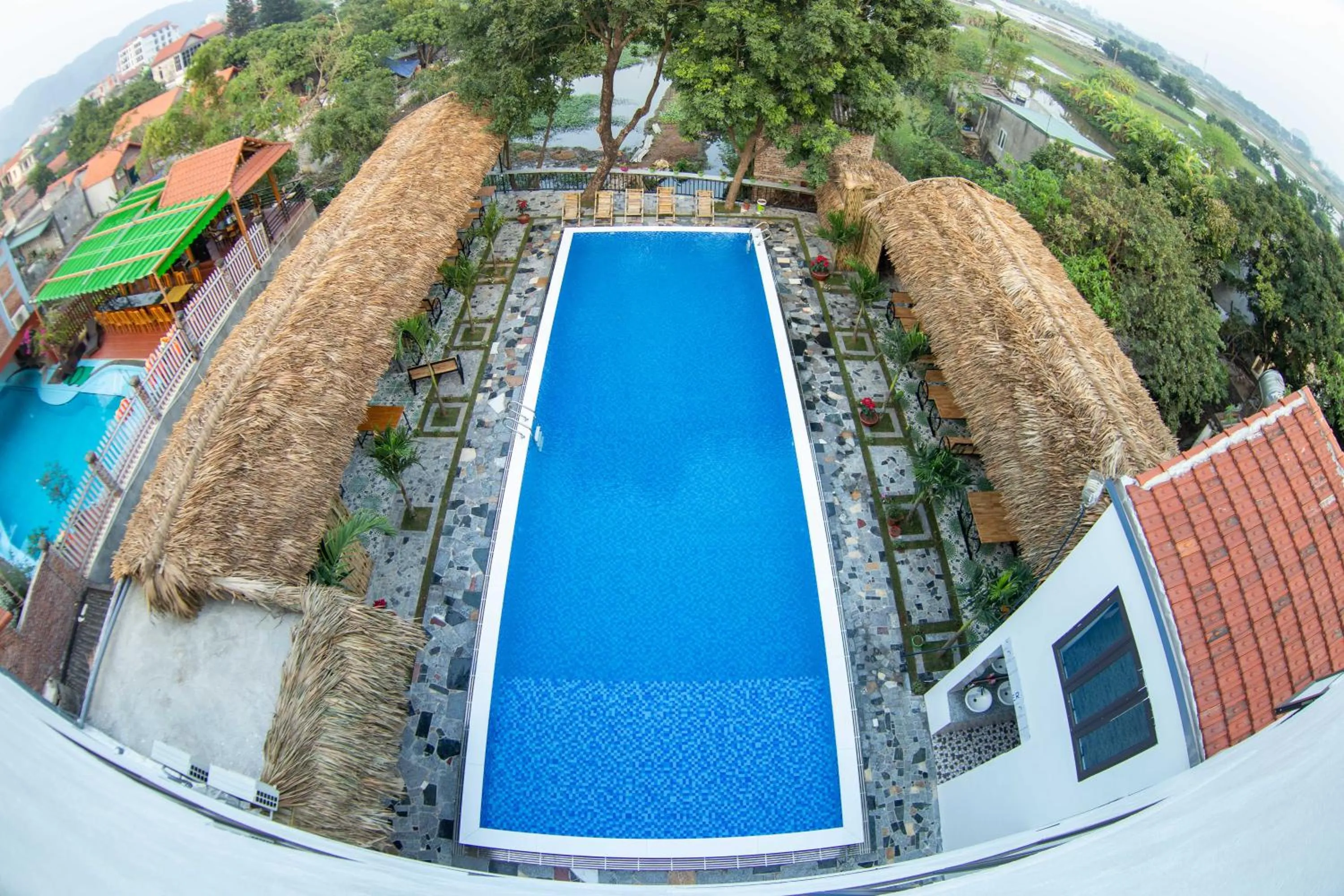 Swimming pool in Elizabeth Hotel Tam Coc