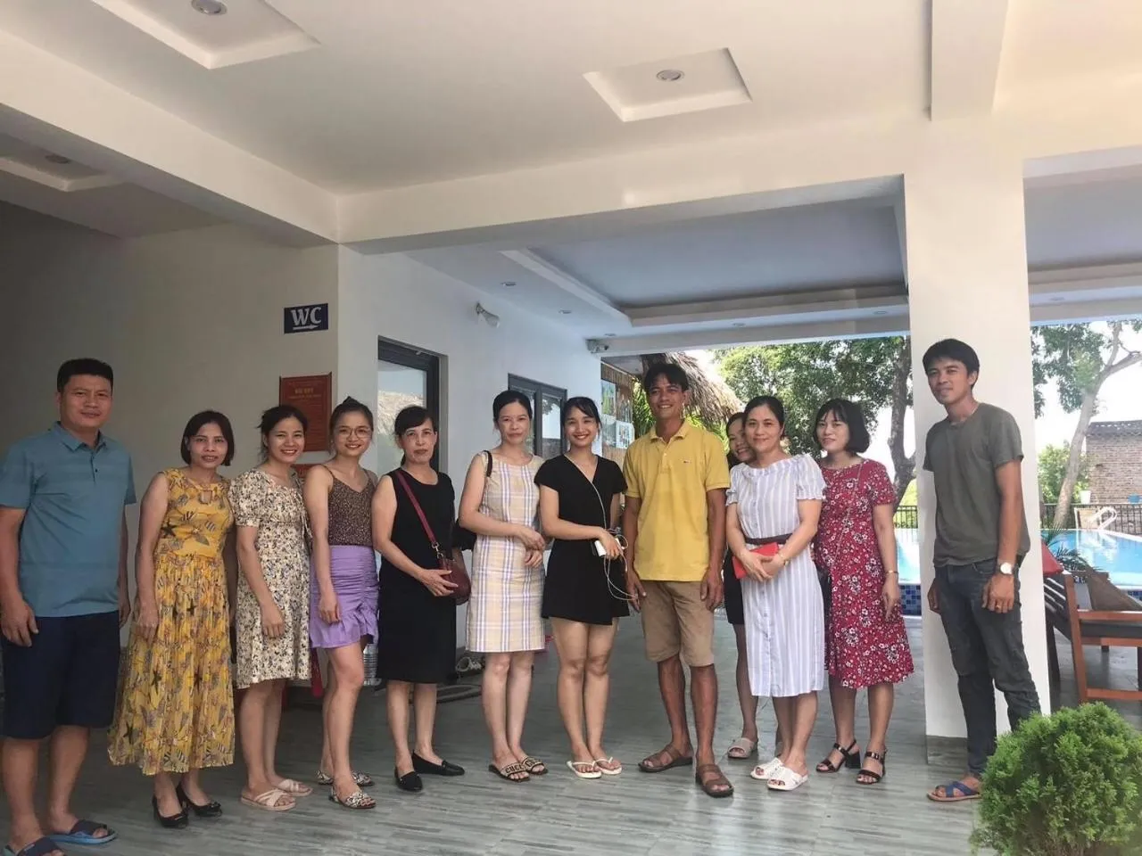 People in Elizabeth Hotel Tam Coc