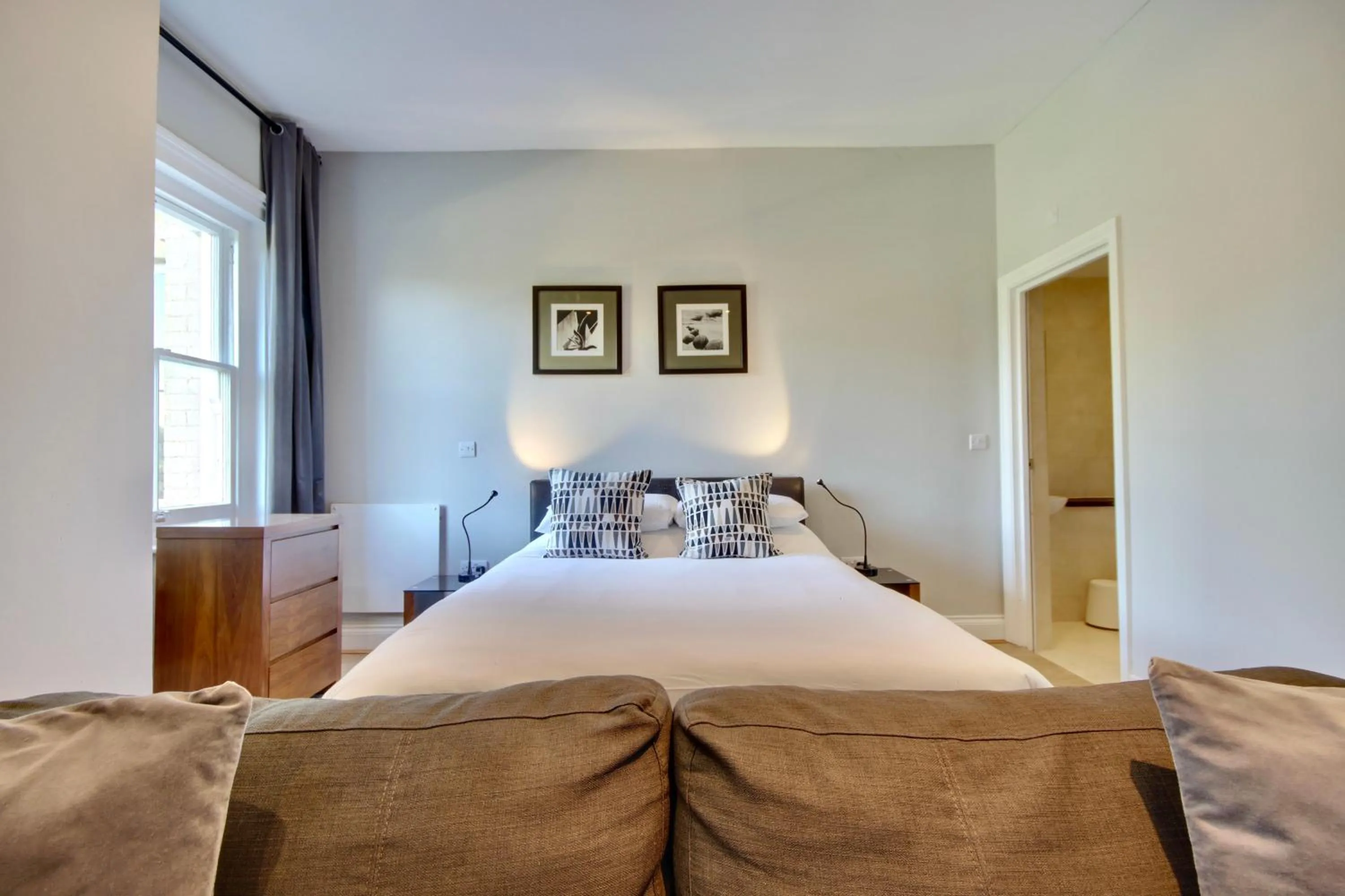 Bedroom, Bed in Orange Grove Hotel & Gardens