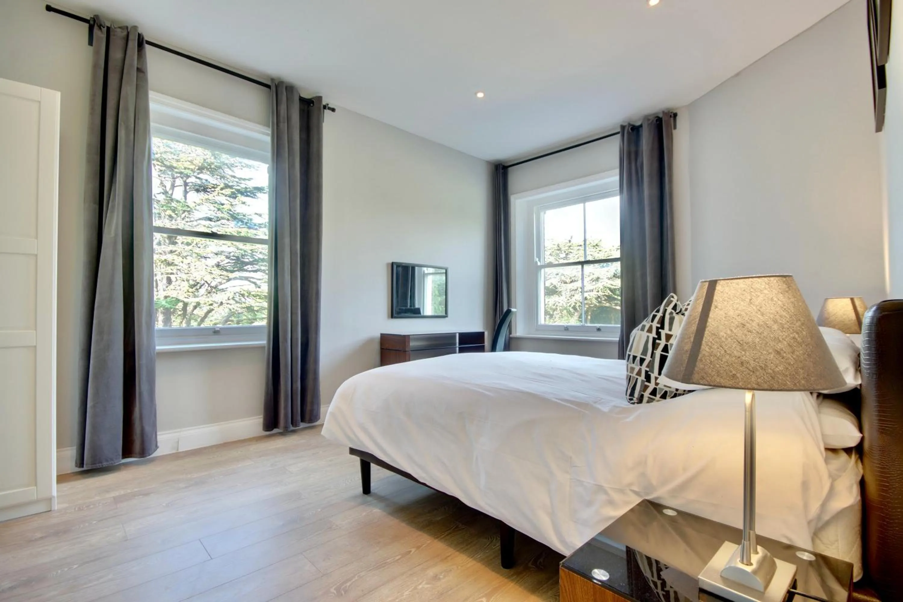 Bedroom, Bed in Orange Grove Hotel & Gardens