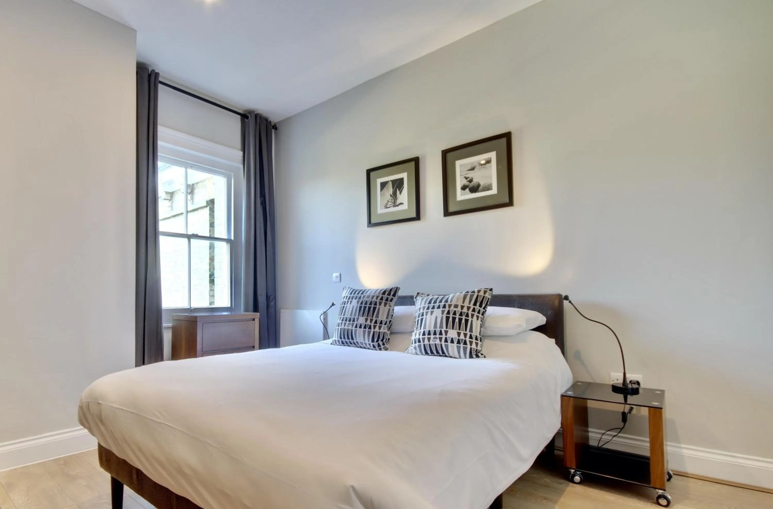 Bed in Orange Grove Hotel & Gardens