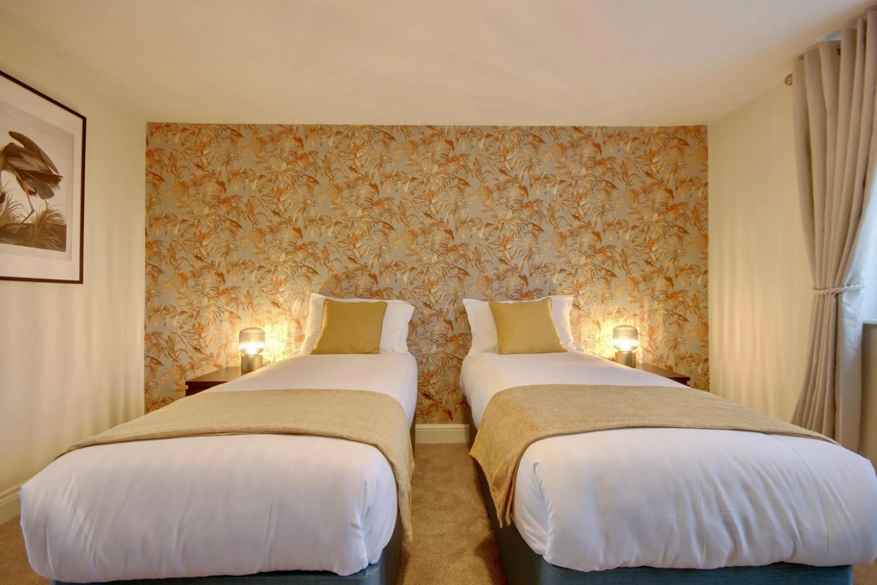 Bed in Orange Grove Hotel & Gardens