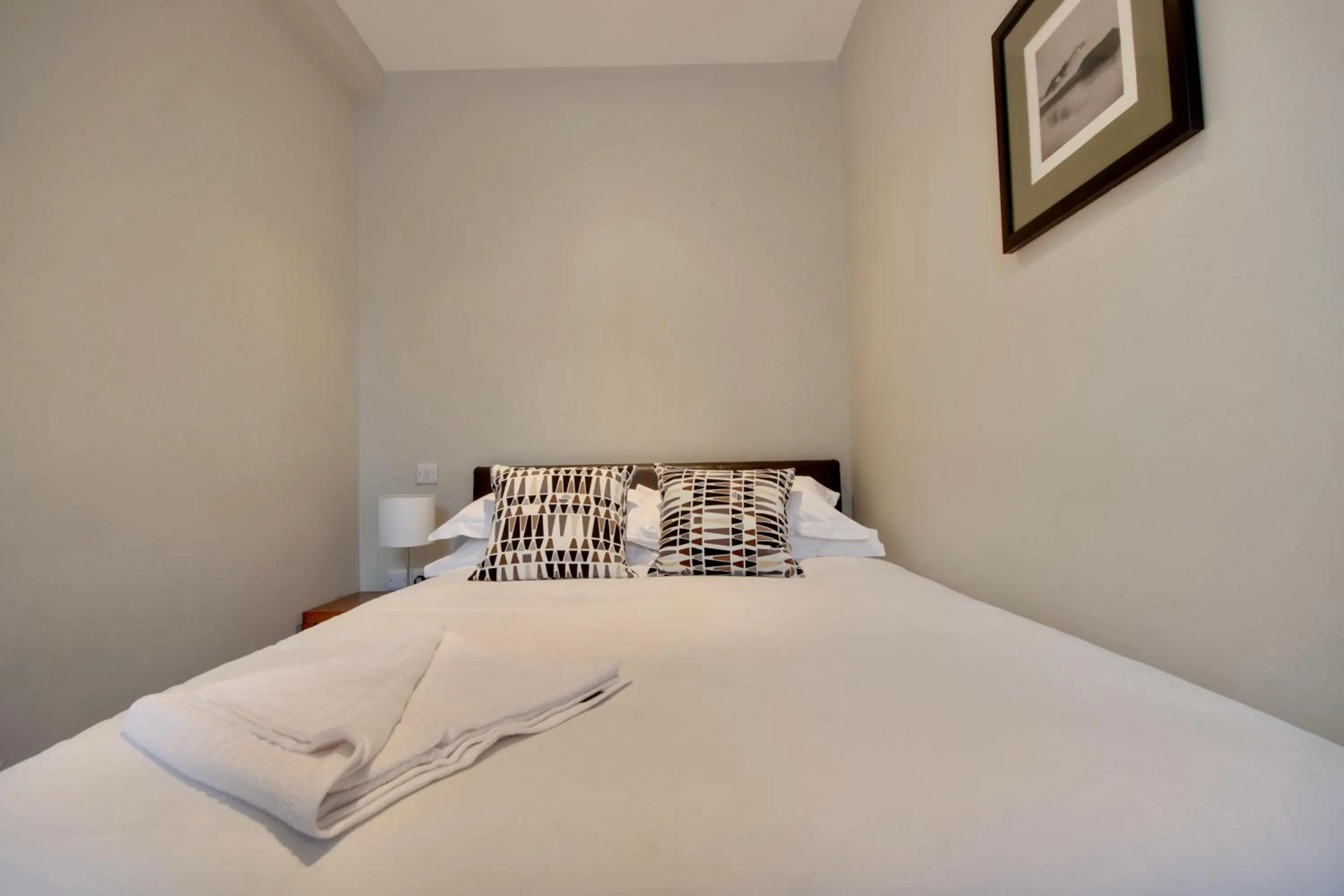 Bedroom, Bed in Orange Grove Hotel & Gardens