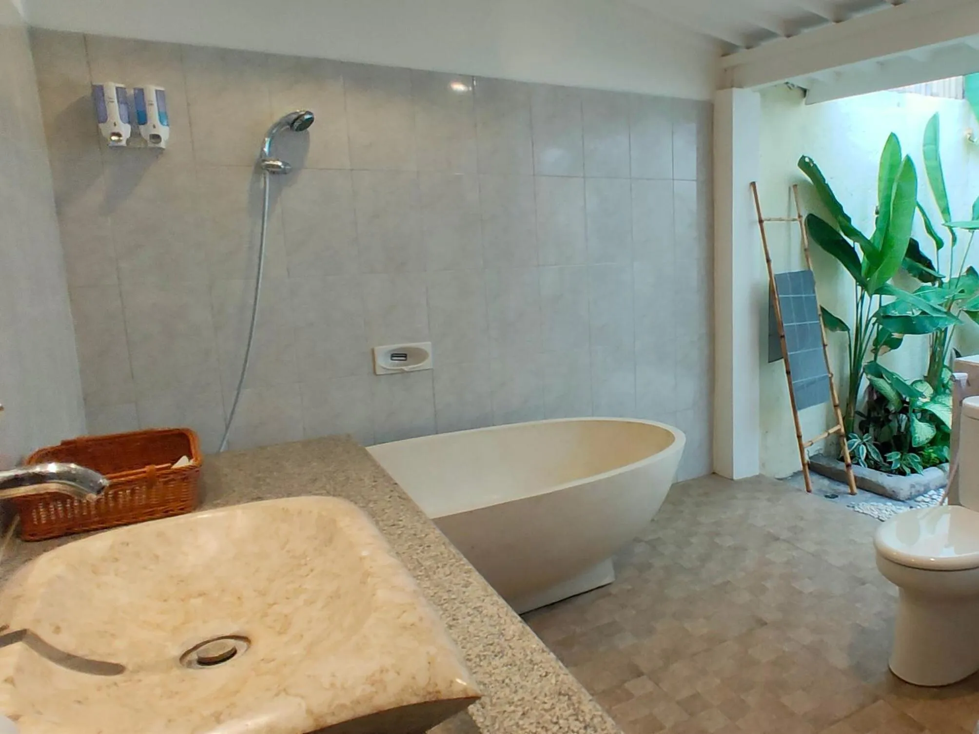 Bathroom in Tegal Uma Seminyak by Maha Bali