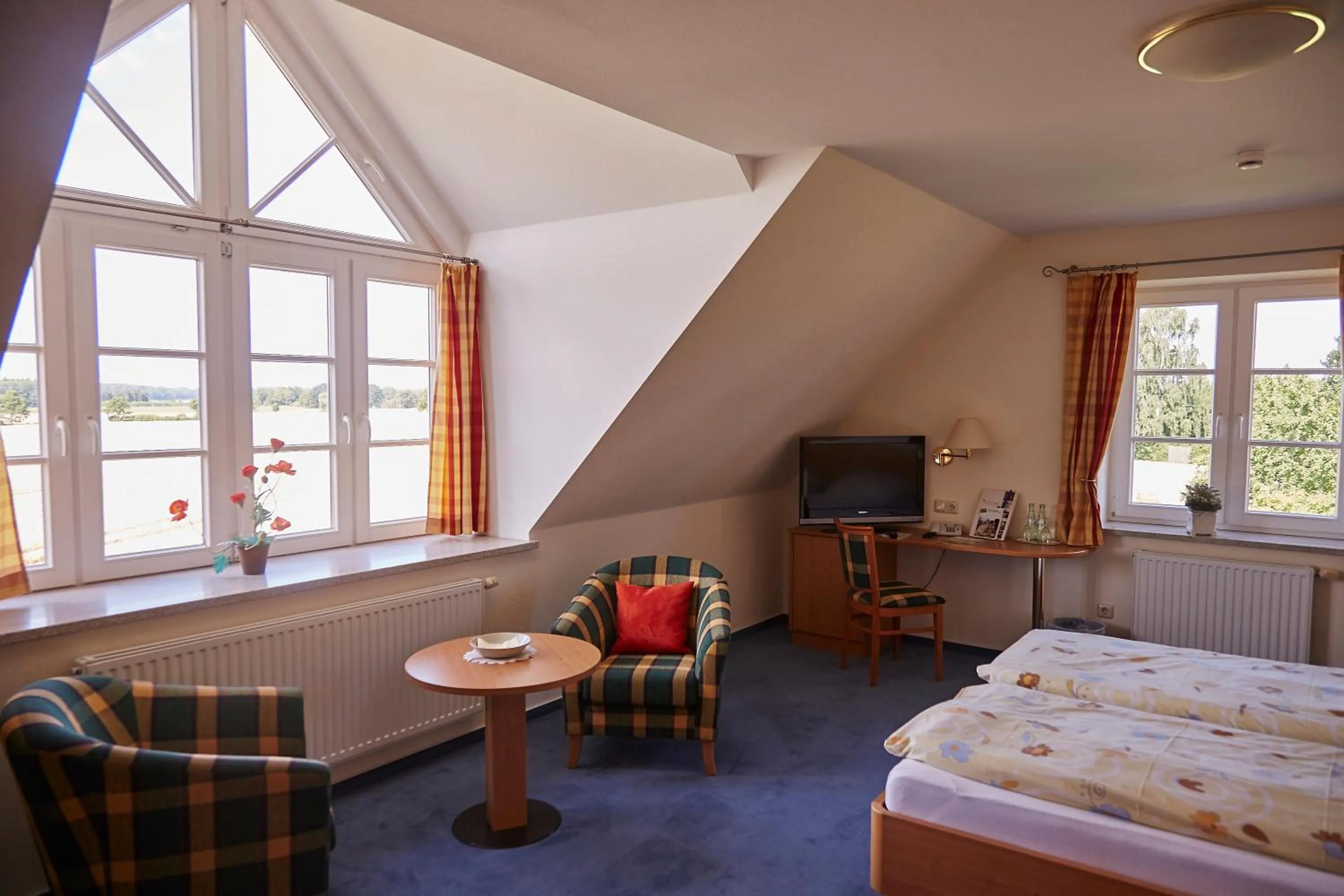 Bedroom, Bed in Flair Landhotel Strengliner Mühle