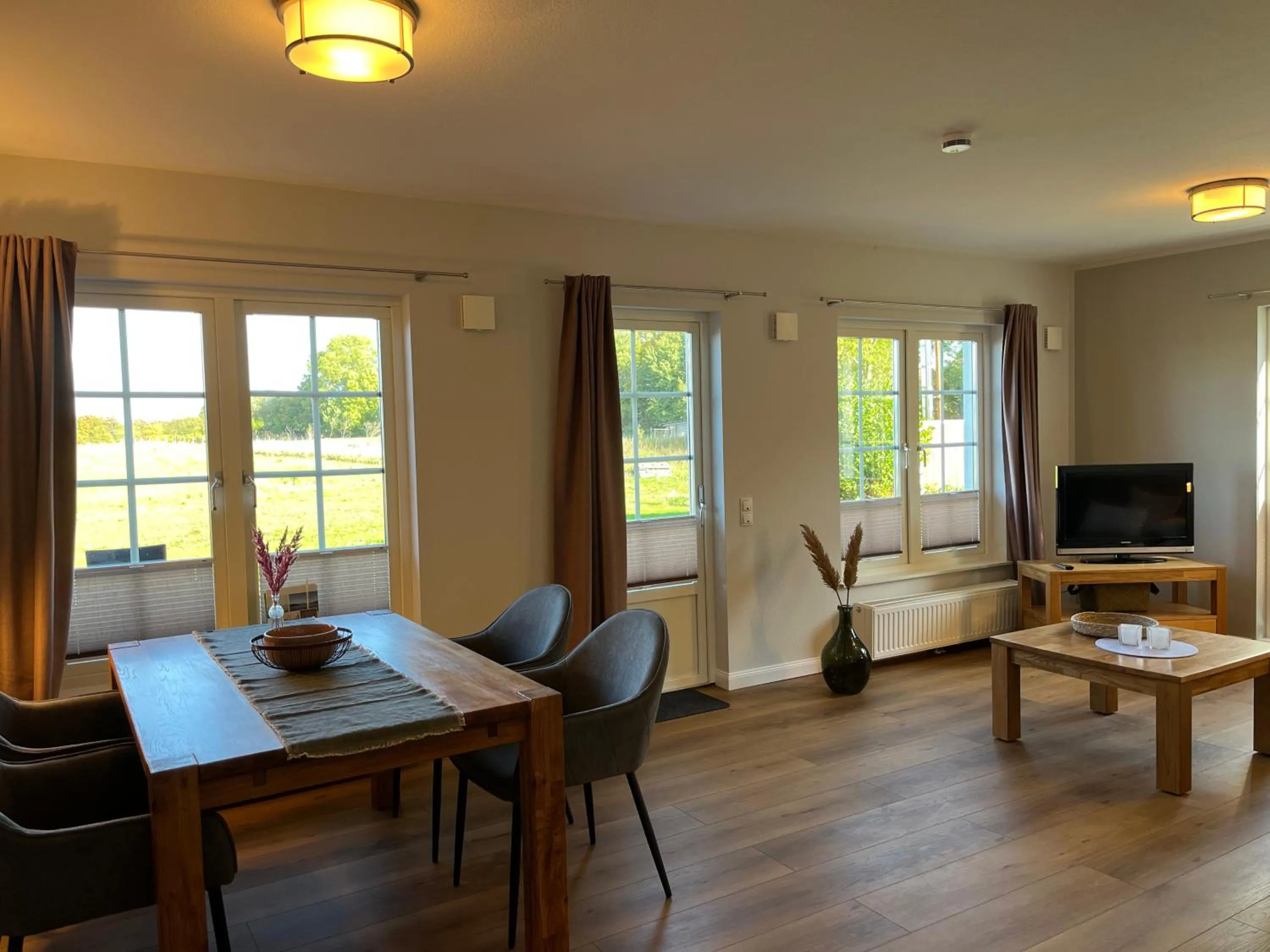 TV and multimedia in Flair Landhotel Strengliner Mühle