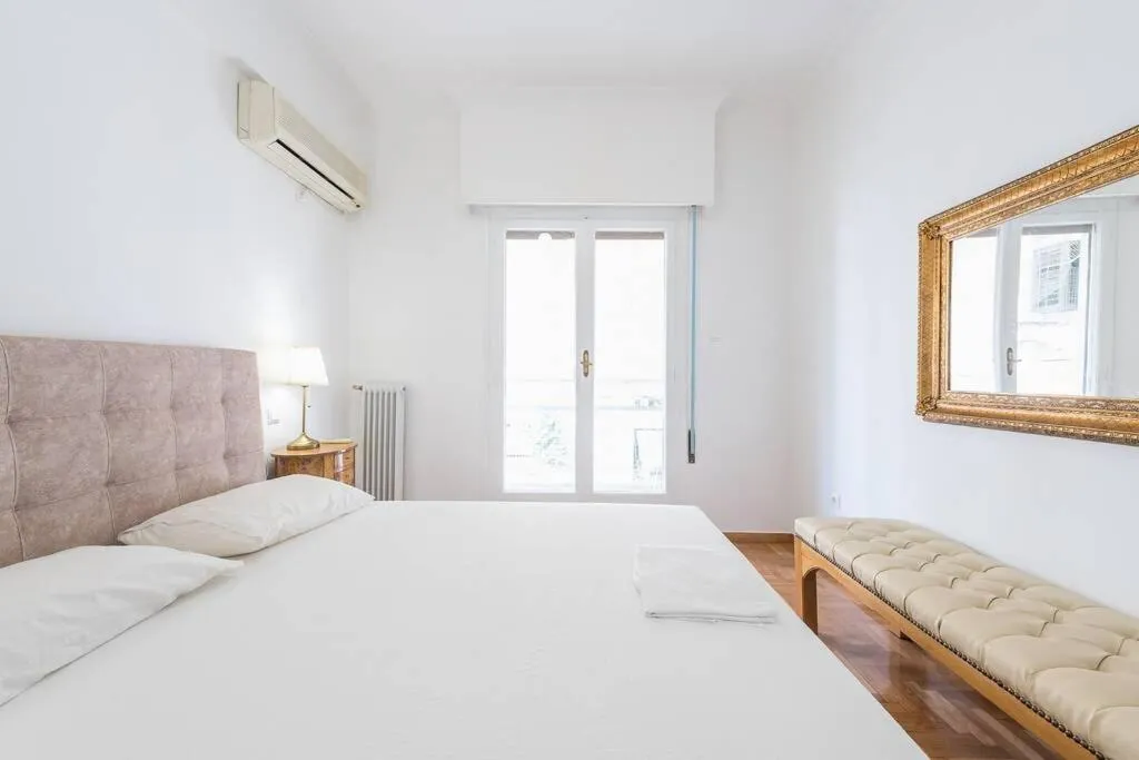 Bed in Victoria Supreme Suite