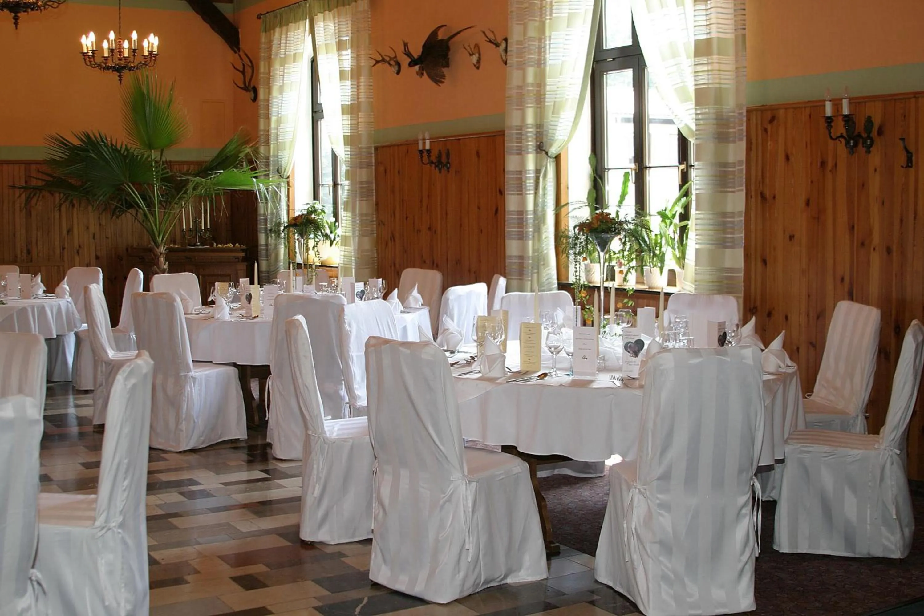 Restaurant/places to eat in Hotel Zum Bürgergarten