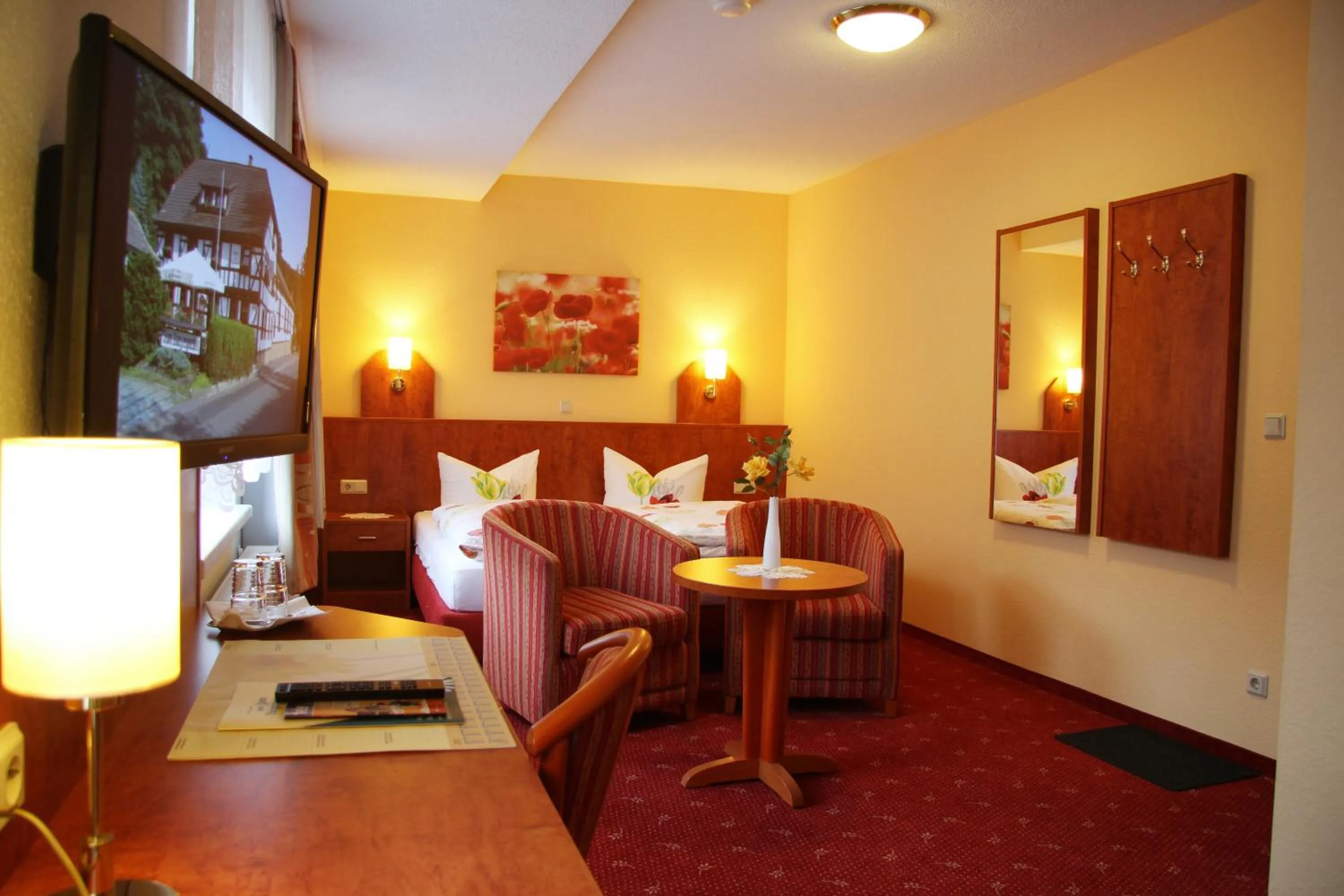 Photo of the whole room, Bed in Hotel Zum Bürgergarten