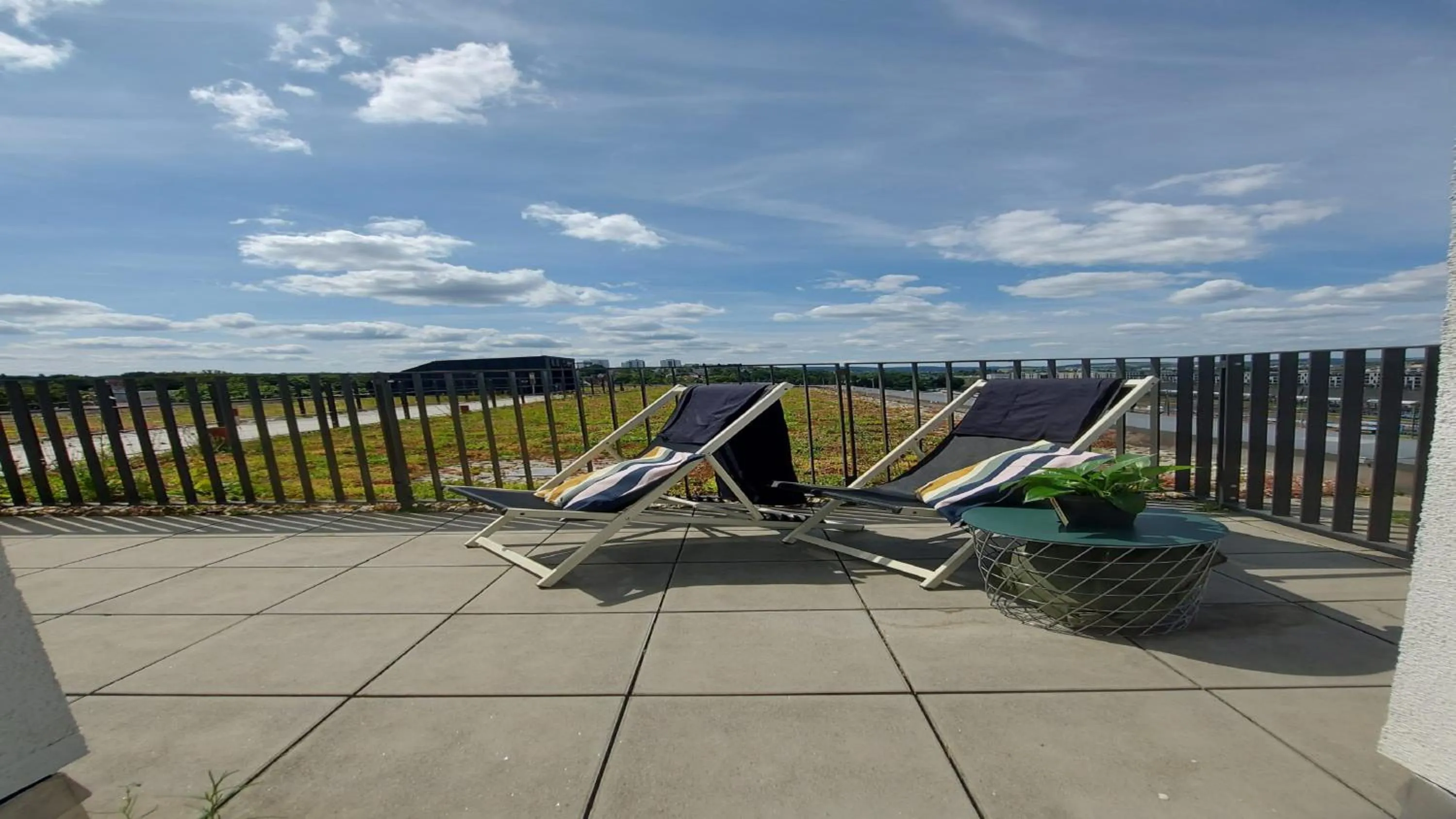 Photo of the whole room in Holiday Inn - the niu, Sparrow Regensburg by IHG