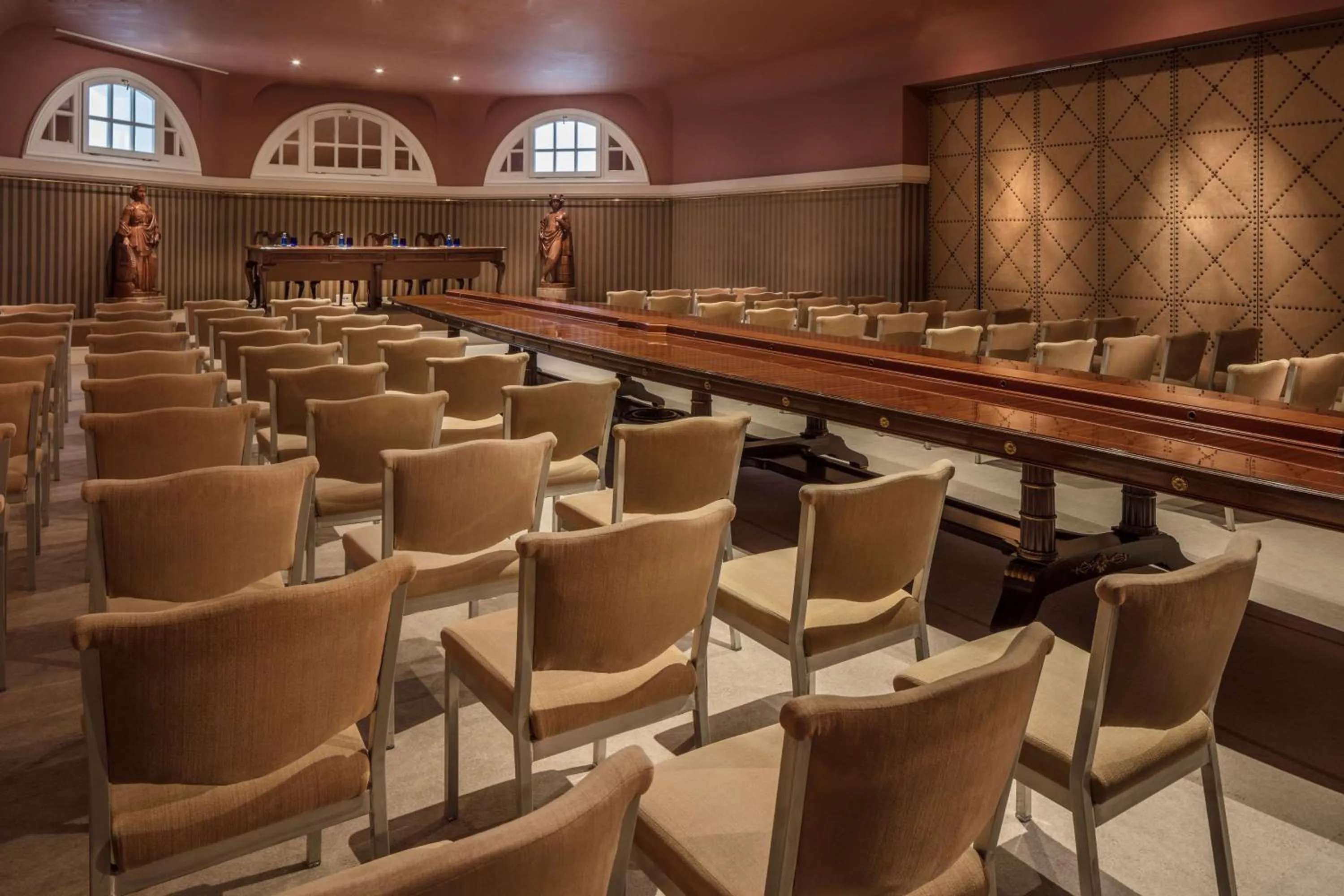 Meeting/conference room in Anantara Villas & Suites Marbella Benahavis