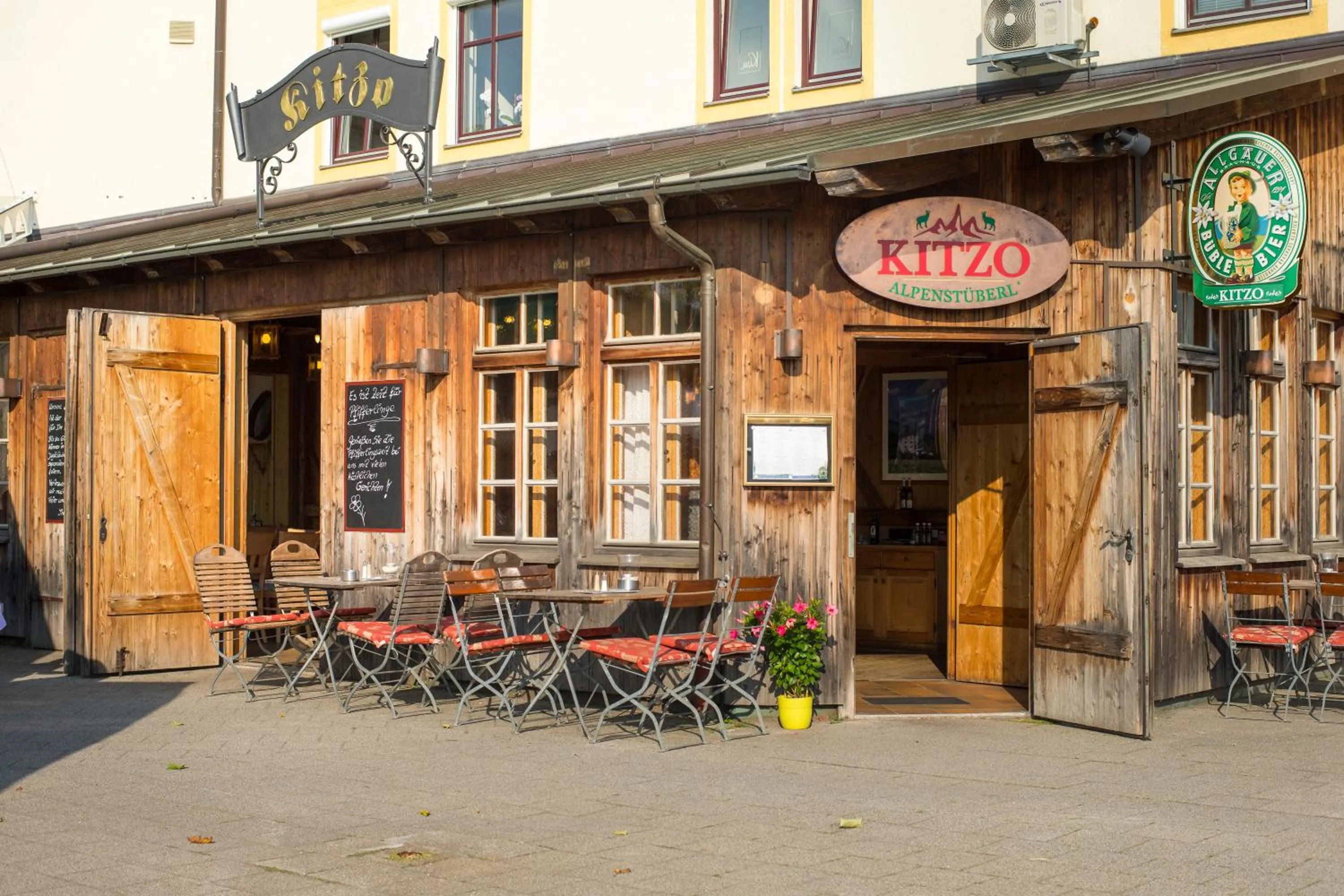 Facade/entrance in Kim Hotel Dresden