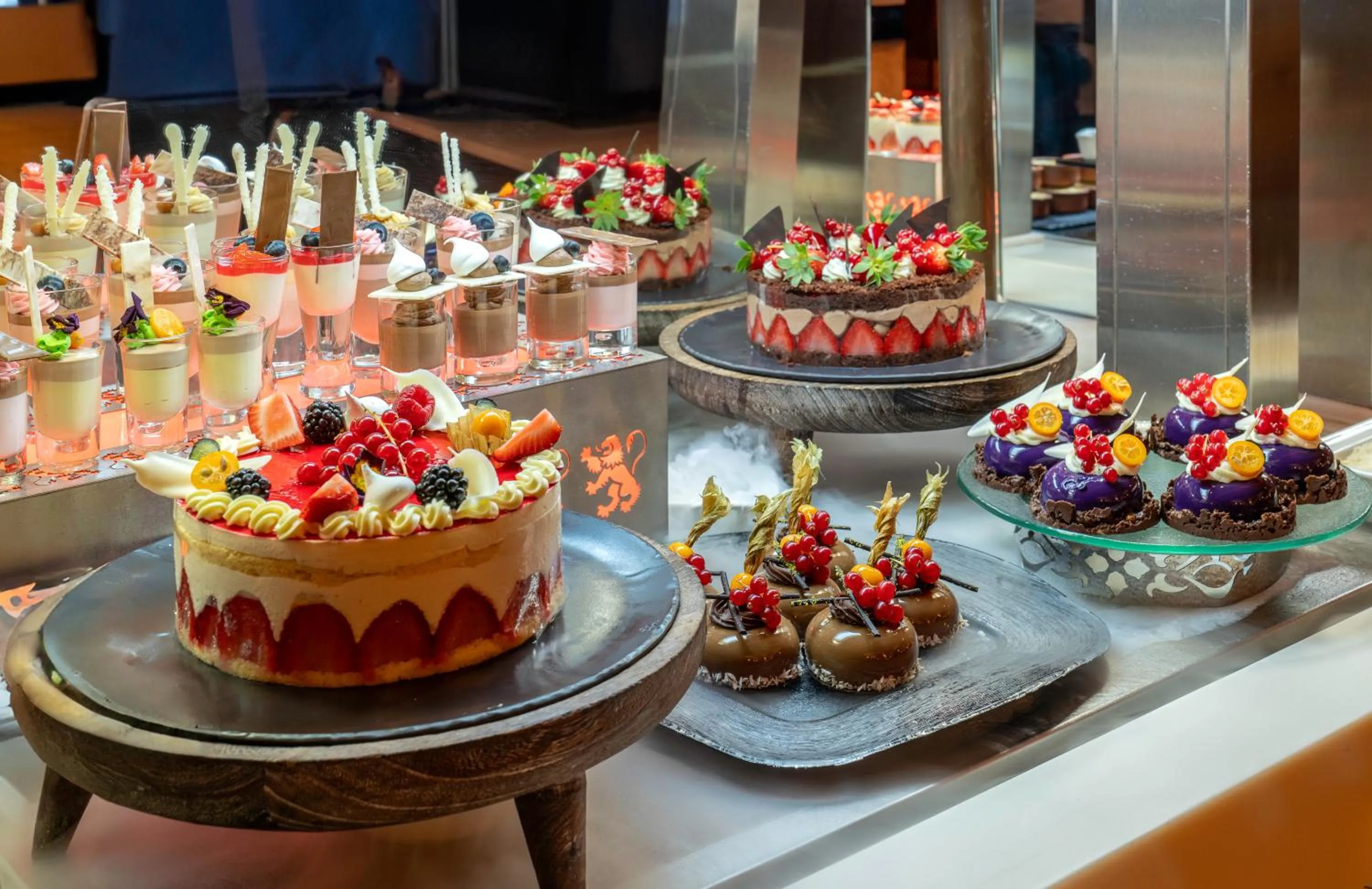 Restaurant/places to eat in Cratos Premium Hotel Casino & SPA