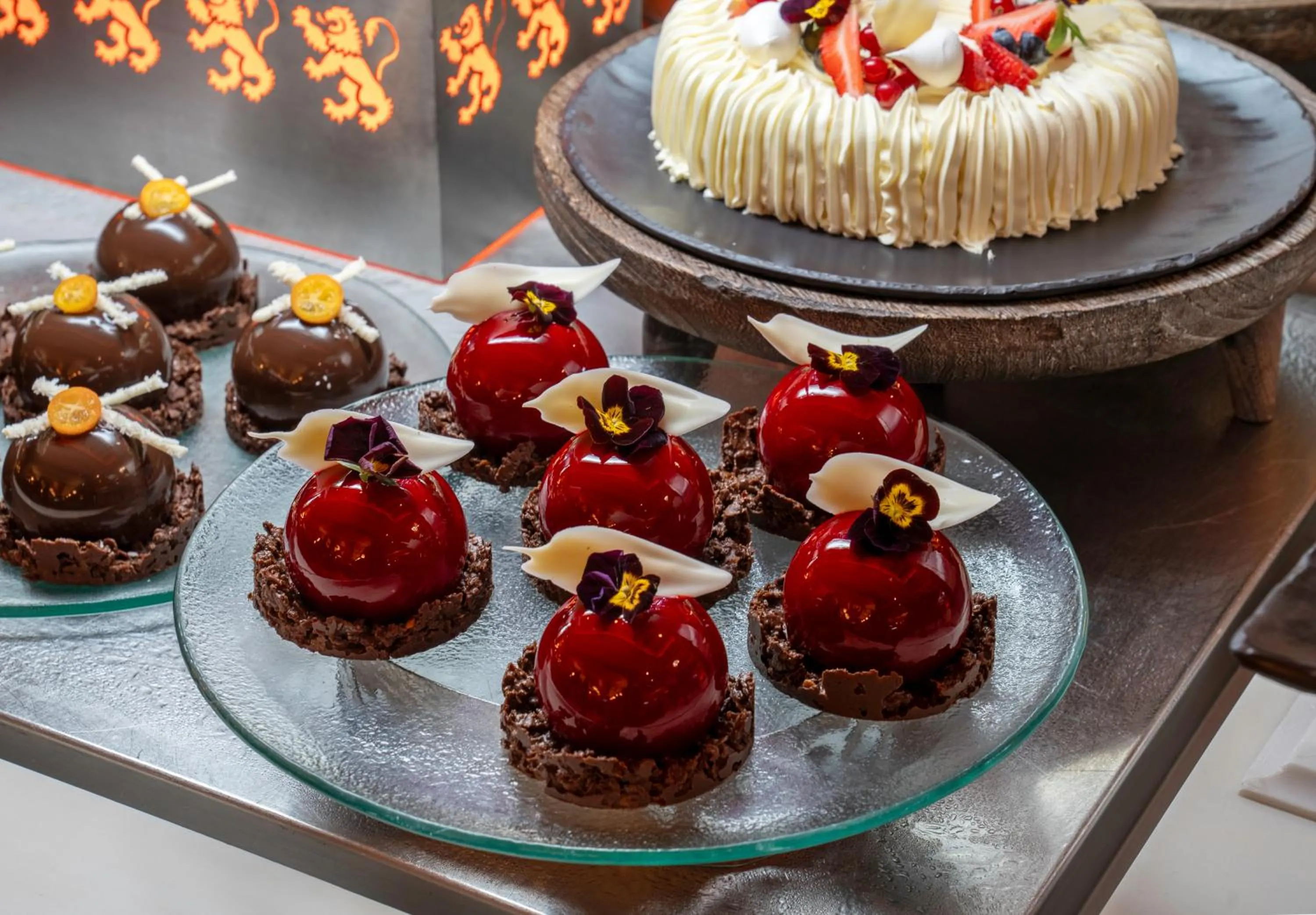 Restaurant/places to eat in Cratos Premium Hotel Casino & SPA