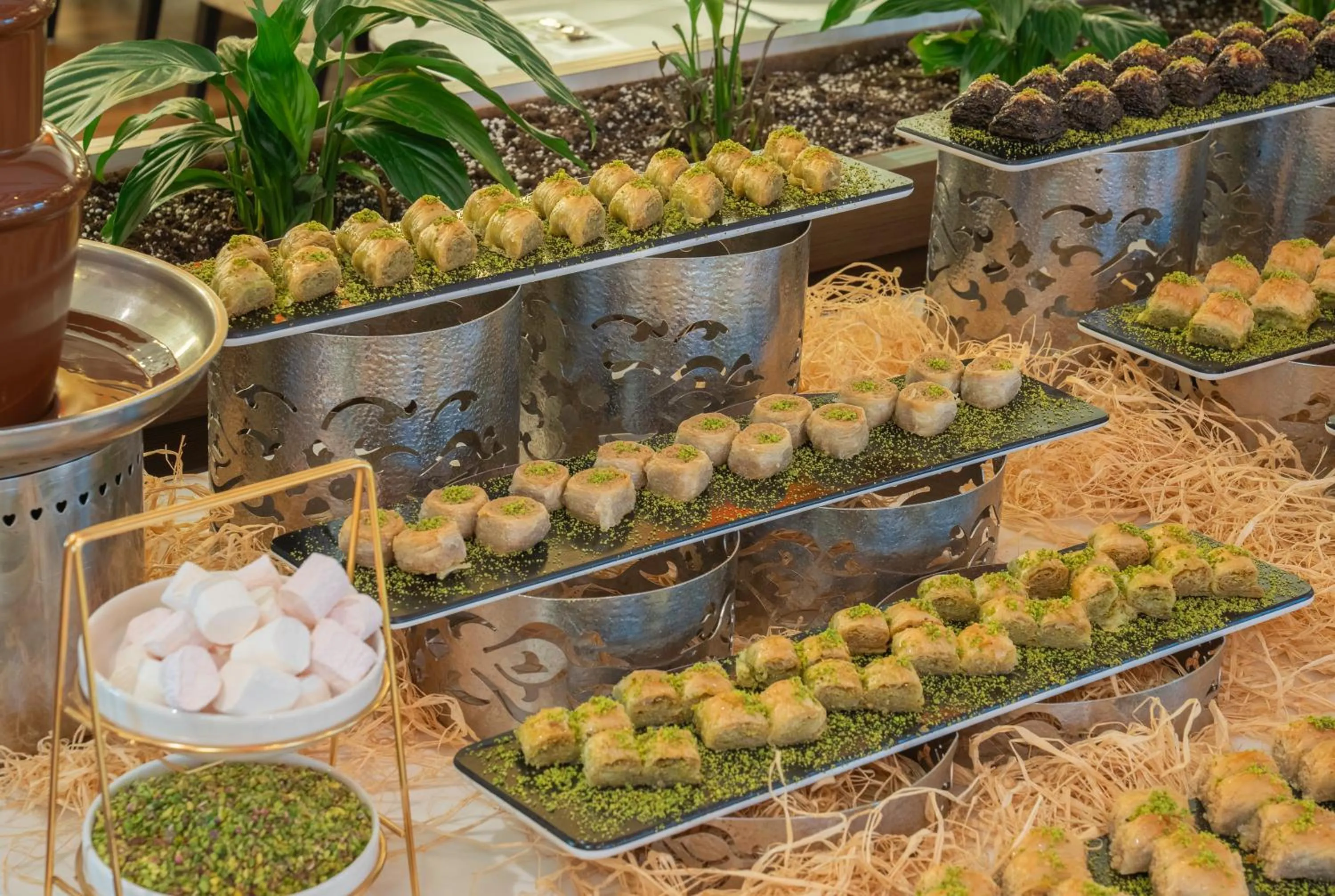 Restaurant/places to eat in Cratos Premium Hotel Casino & SPA