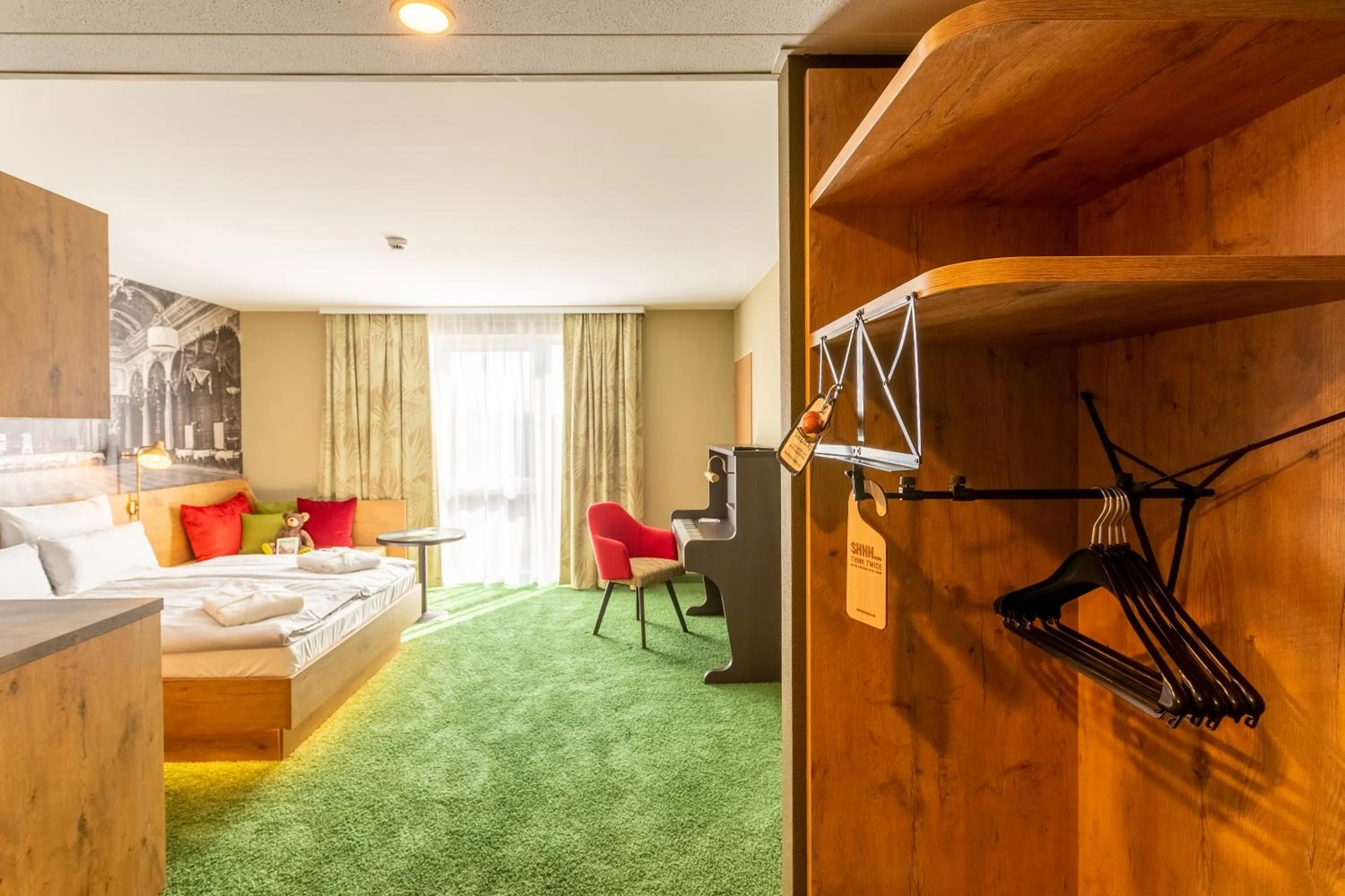 Photo of the whole room, Bed in mightyTwice Hotel Dresden