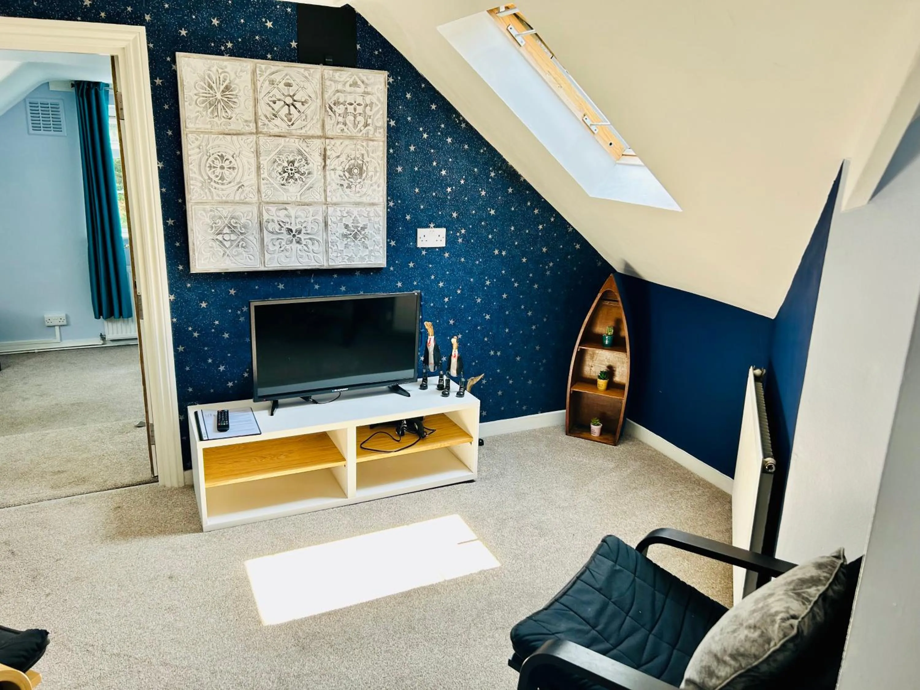 TV and multimedia in Guestling Hall Hotel