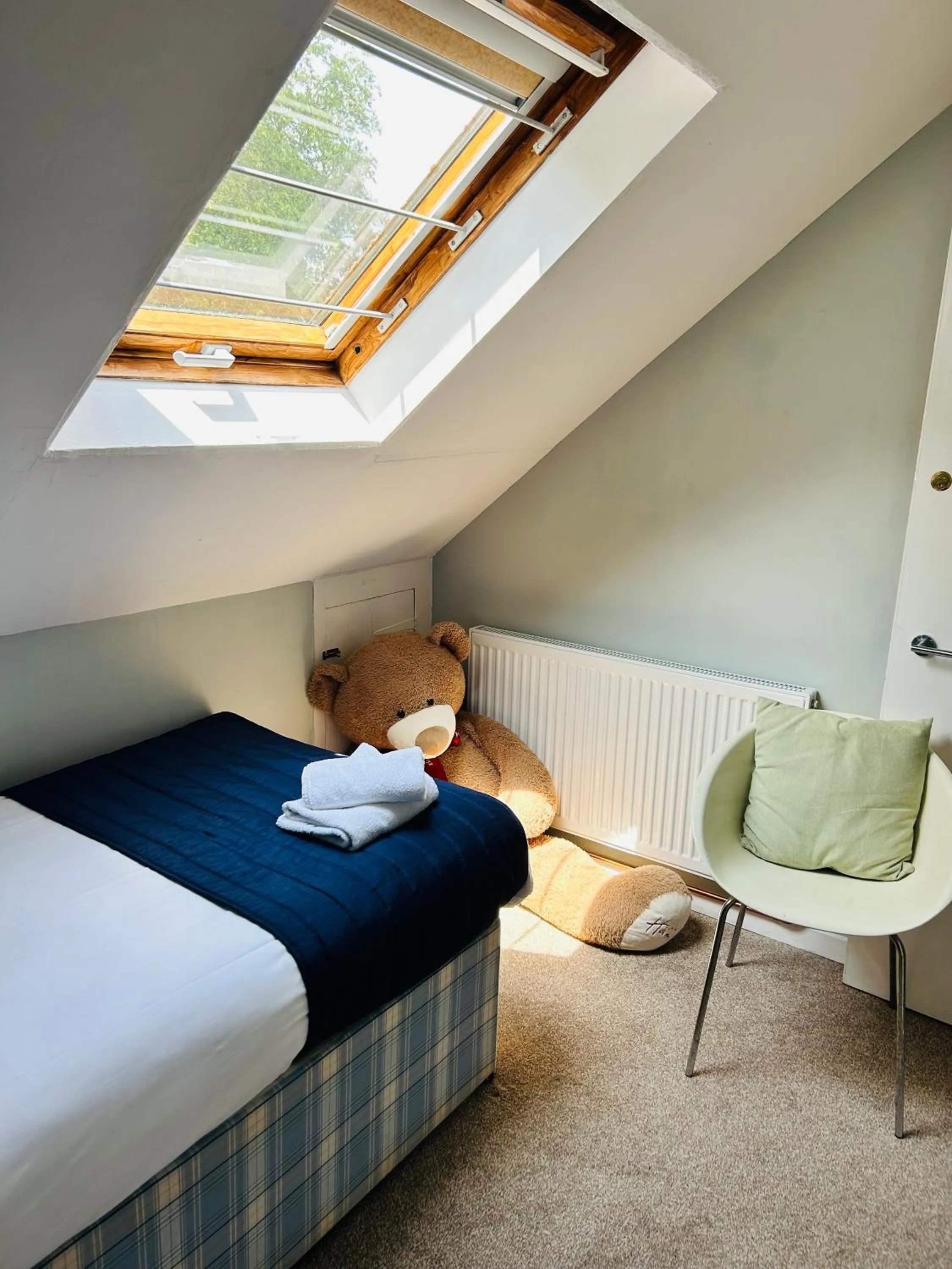 Bedroom, Bed in Guestling Hall Hotel