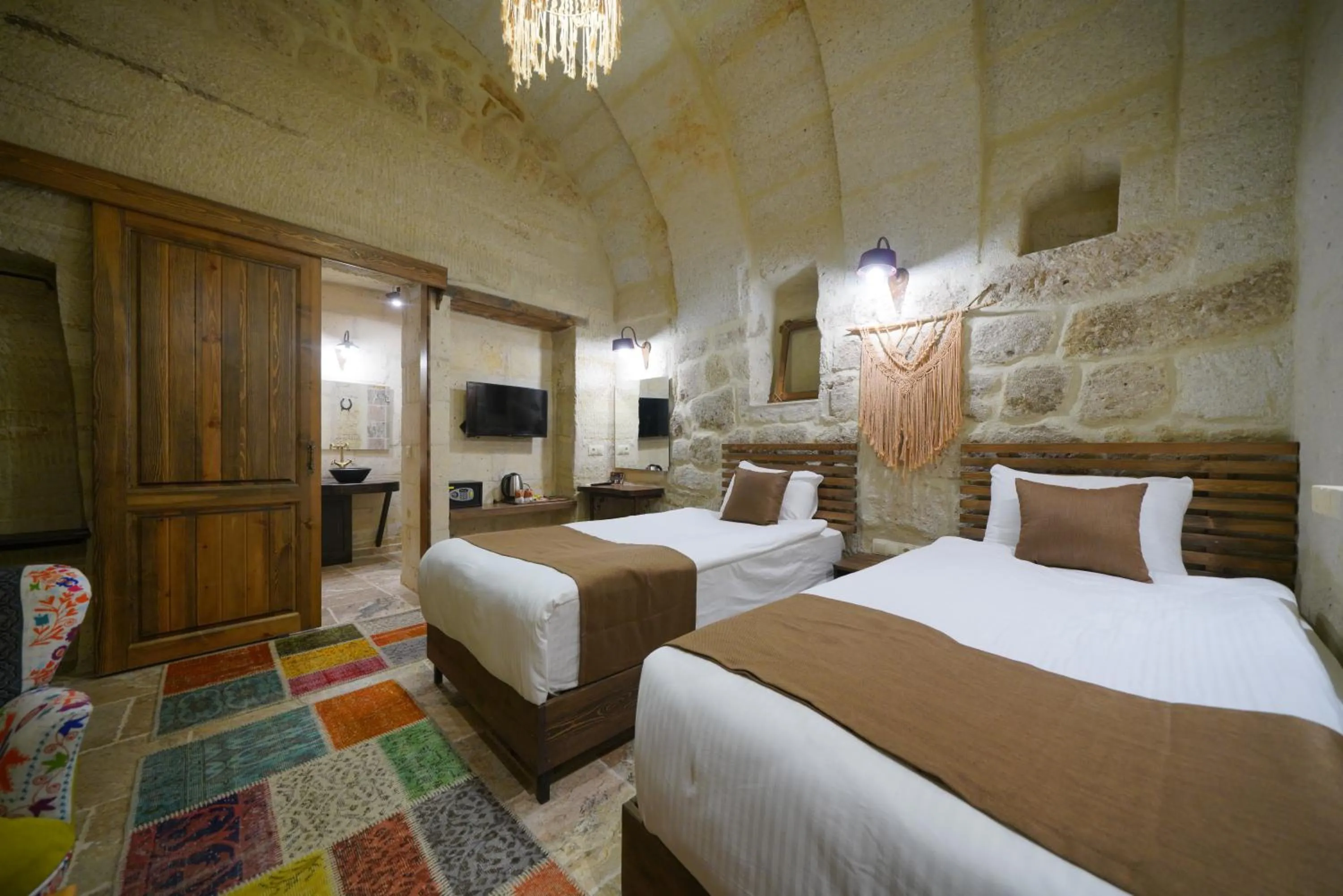 Photo of the whole room, Bed in Arinna Cappadocia