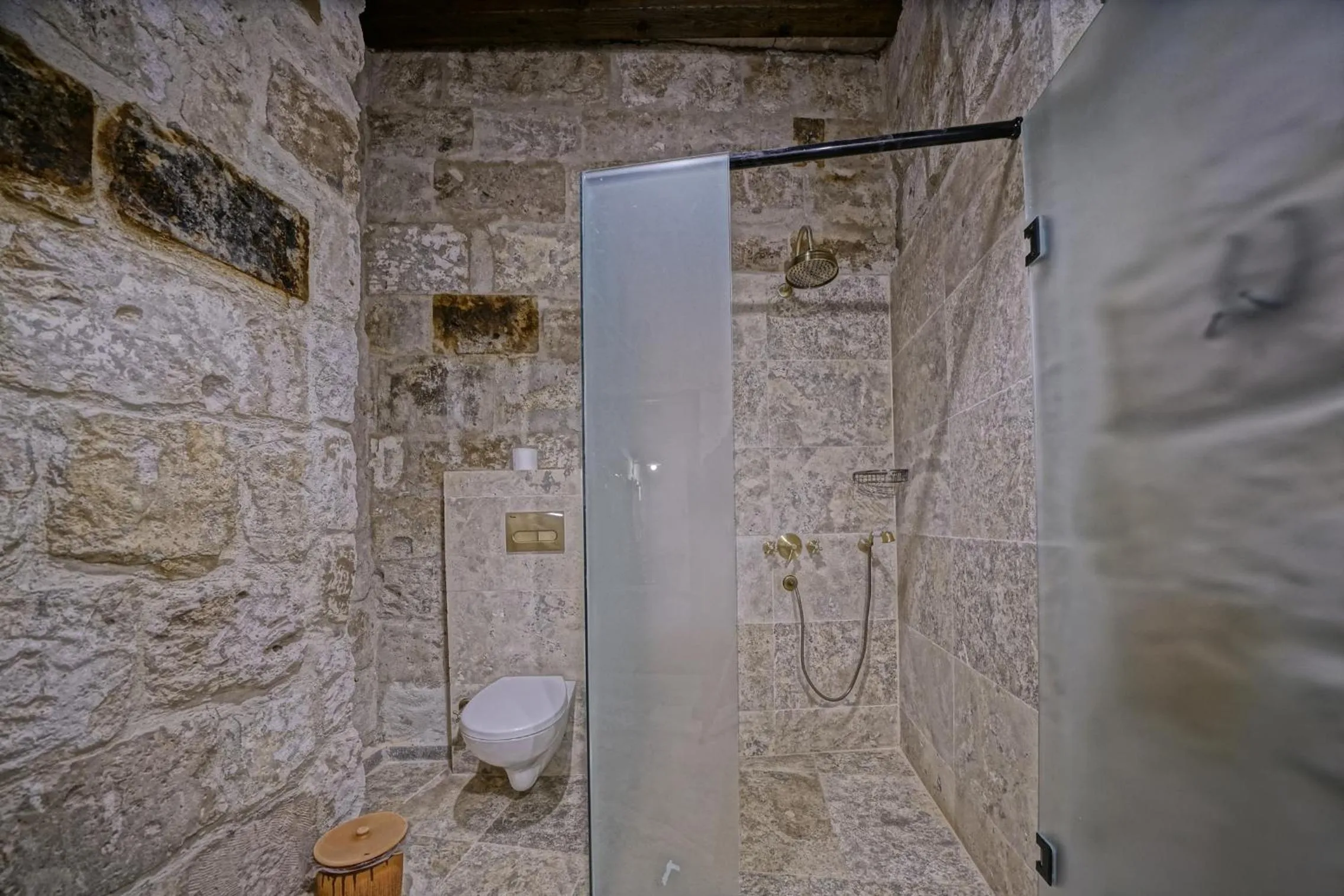 Shower in Arinna Cappadocia