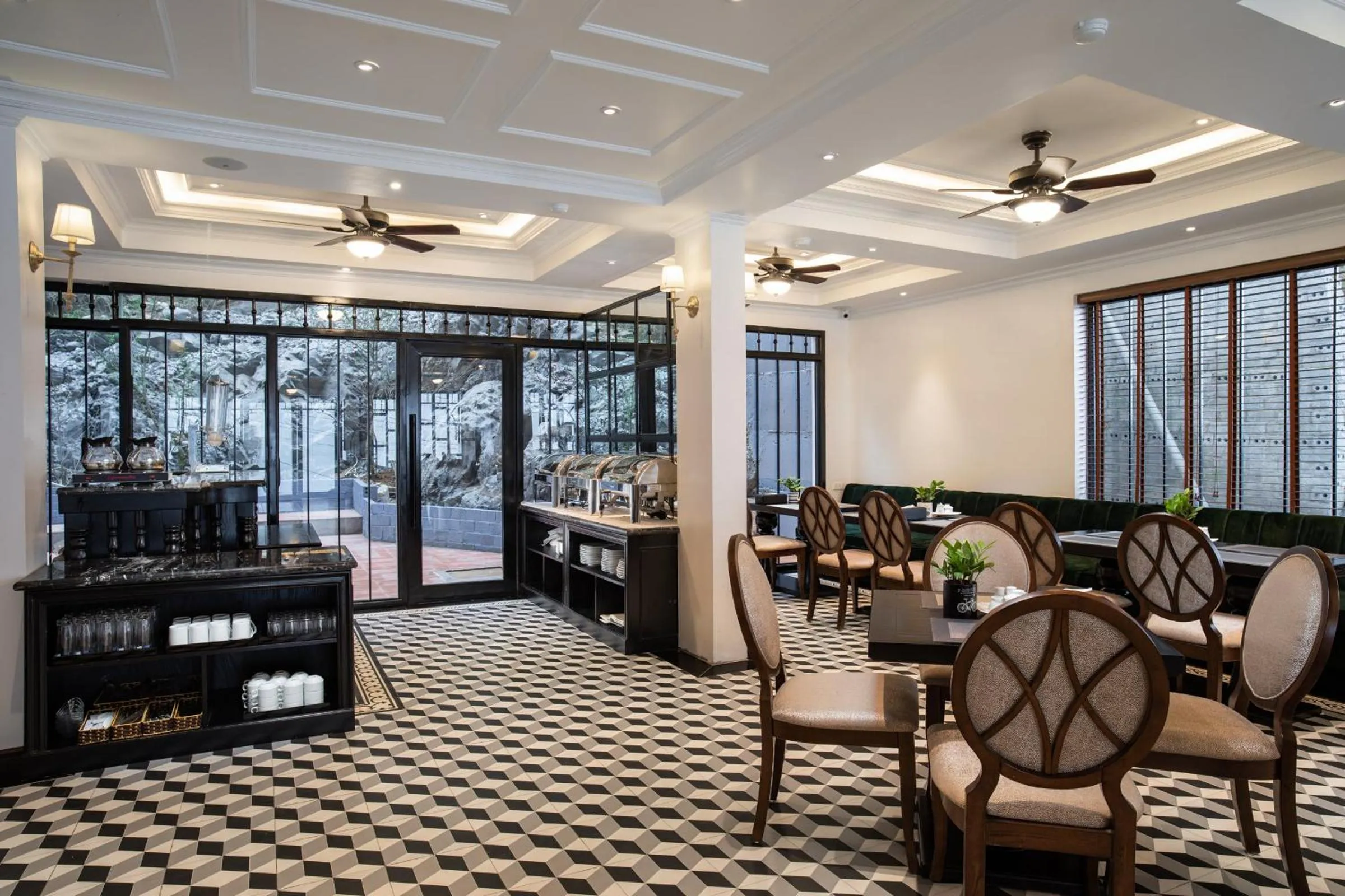 Restaurant/places to eat in My Gallery Boutique Hotel & Spa