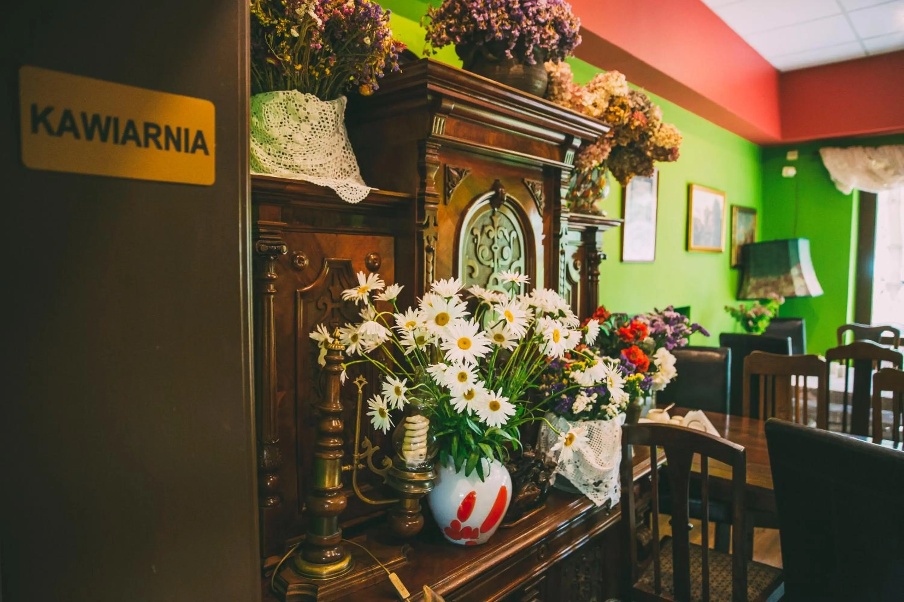 Restaurant/places to eat in Dom wczasowy HEEP