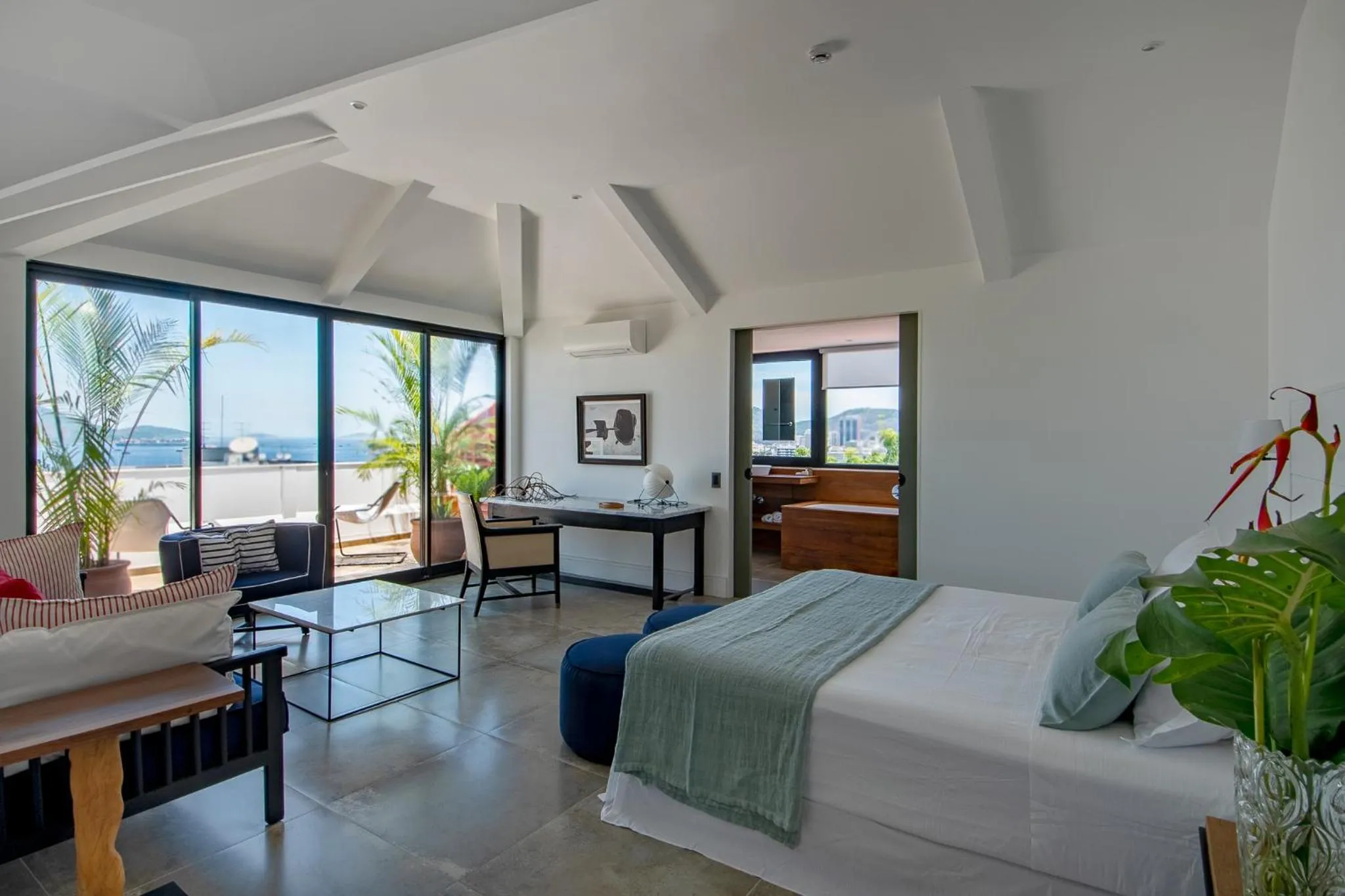 Bed in Villa Paranaguá Hotel & Spa - Boutique Hotel