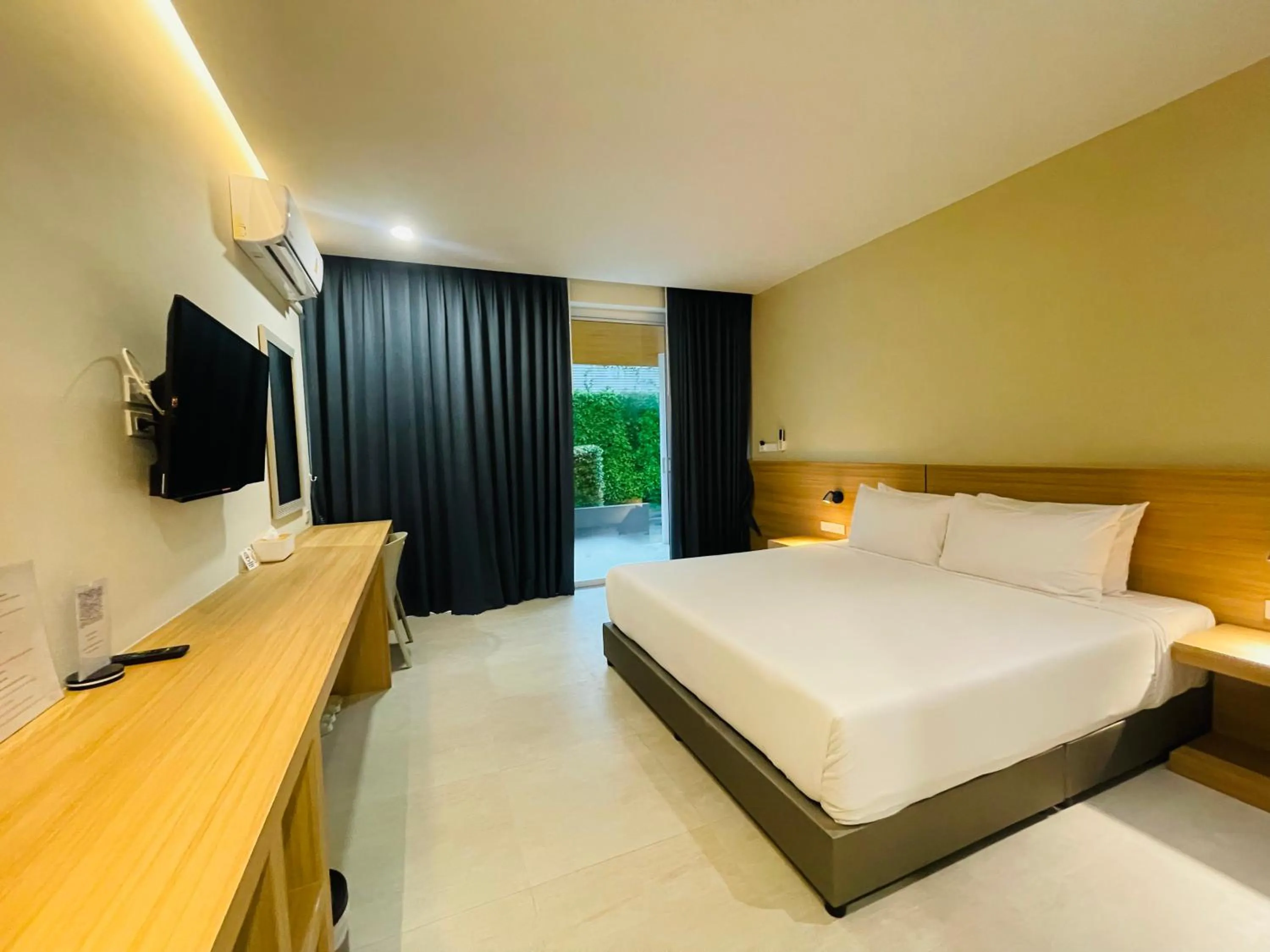 Bed in ARENICE Boutique Hotel