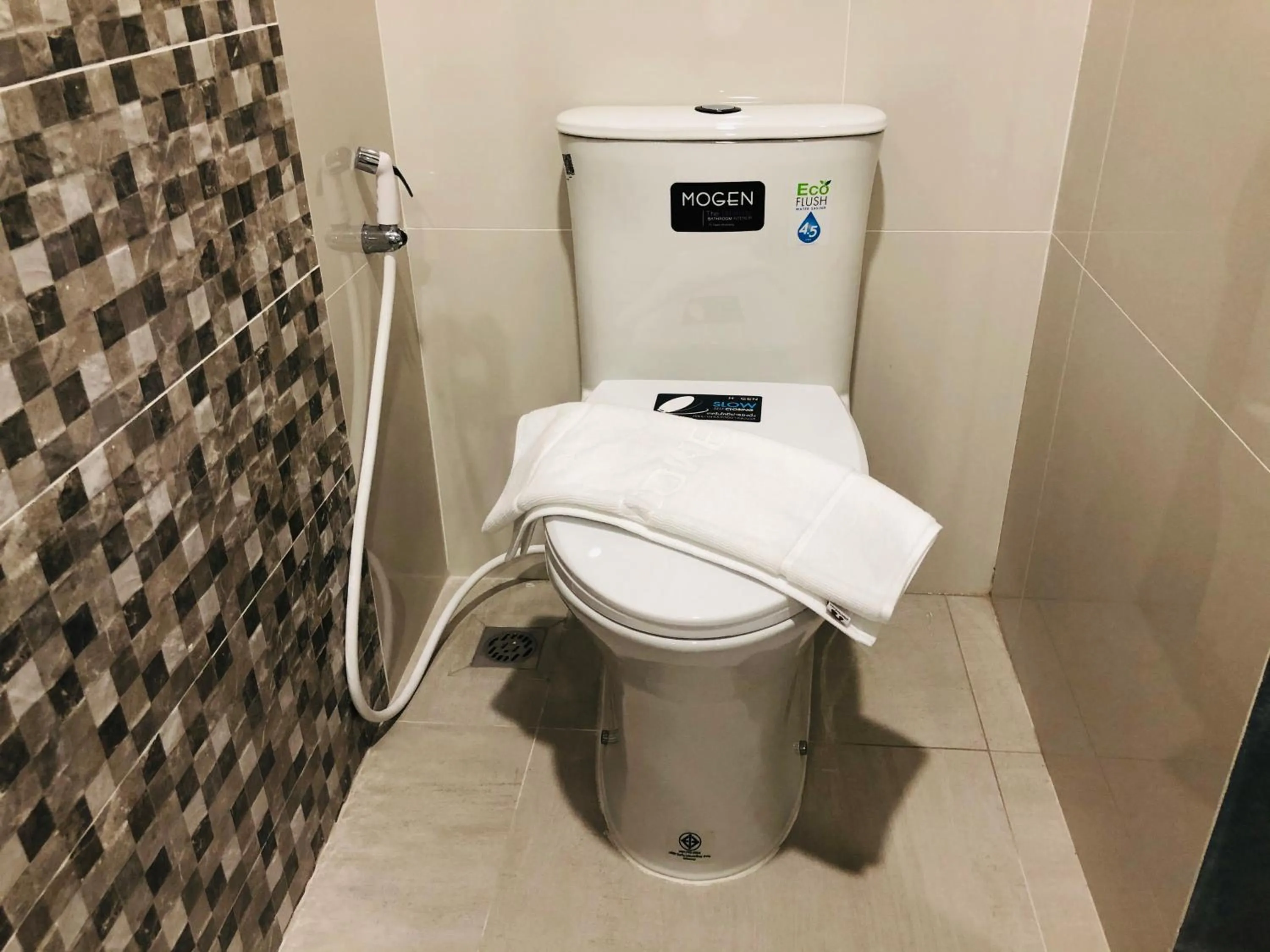 Toilet in ARENICE Boutique Hotel