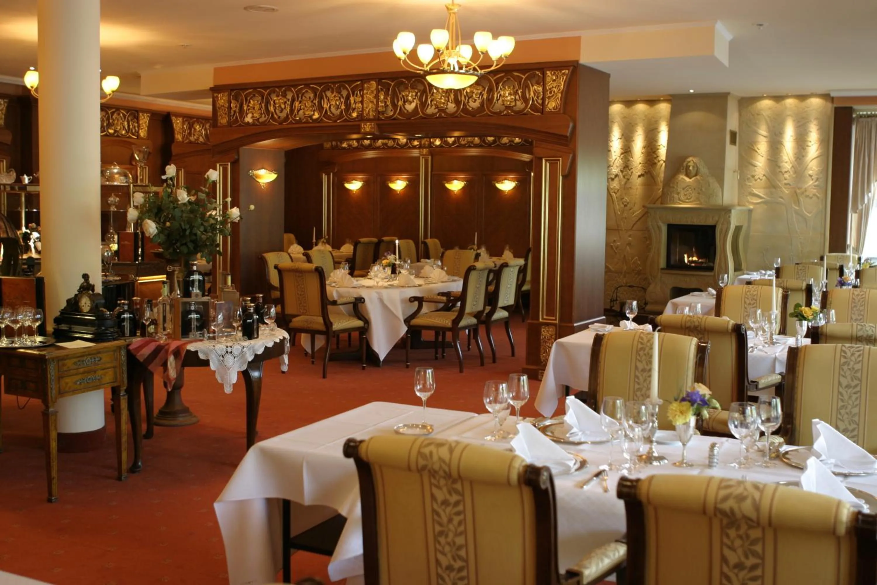 Restaurant/places to eat in Bellevue Rheinhotel