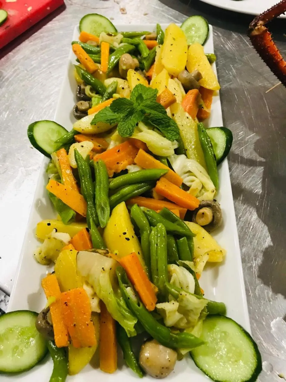 Restaurant/places to eat in Guru Beach Resort