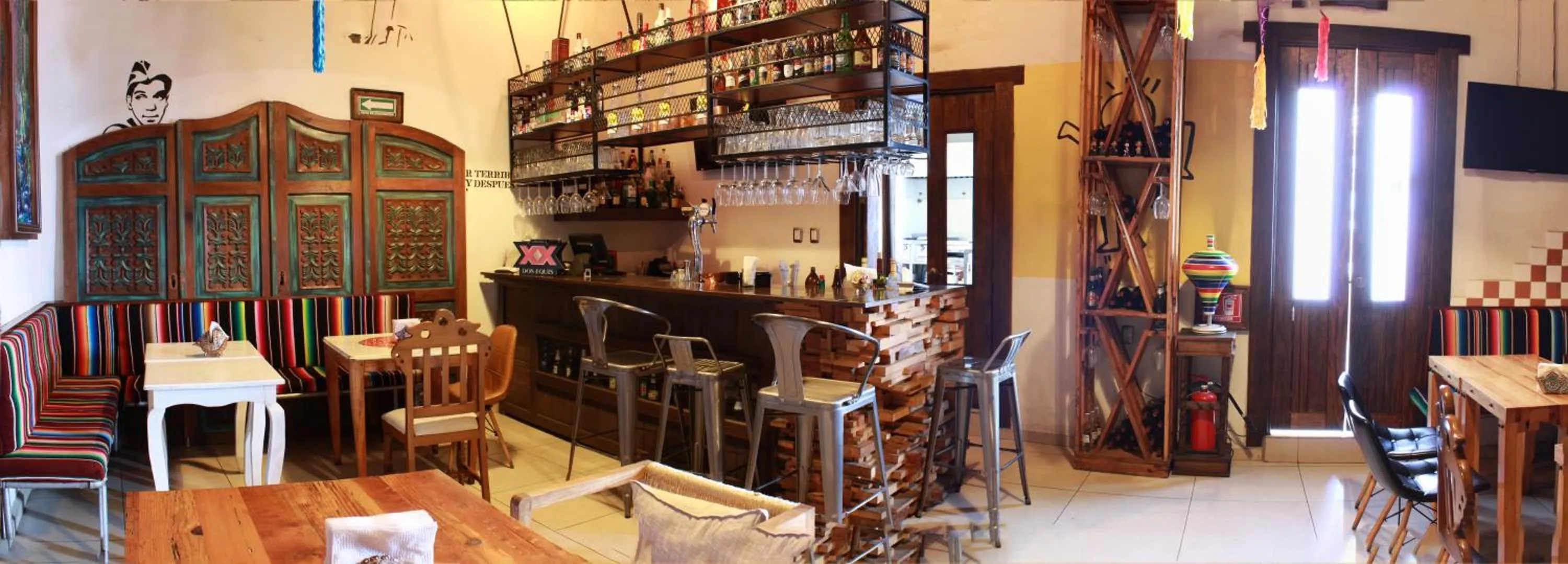 Restaurant/places to eat in HOTEL MI SOLAR EJECUTIVO