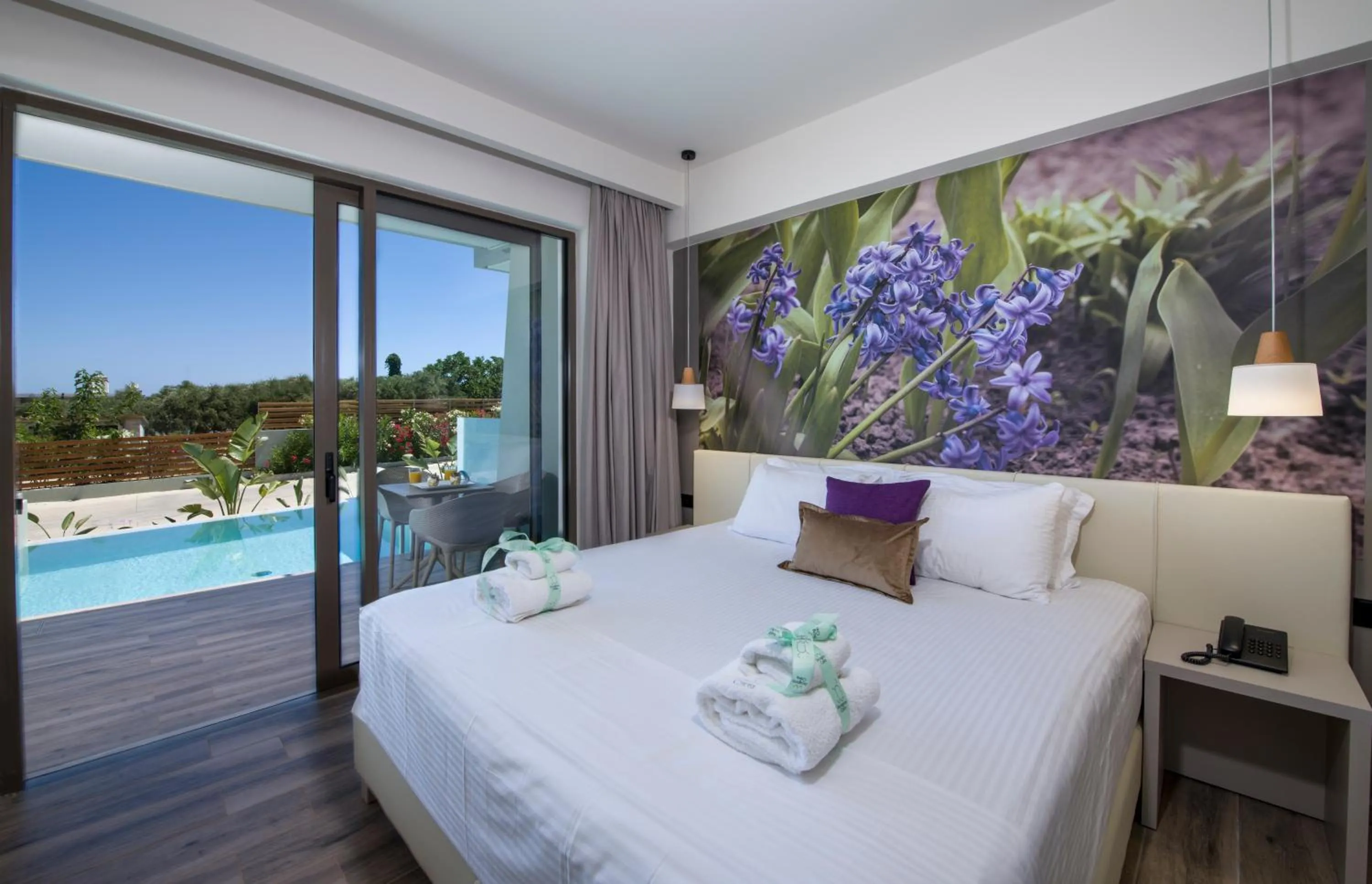 Bed in Incognito Creta Luxury Suites and More
