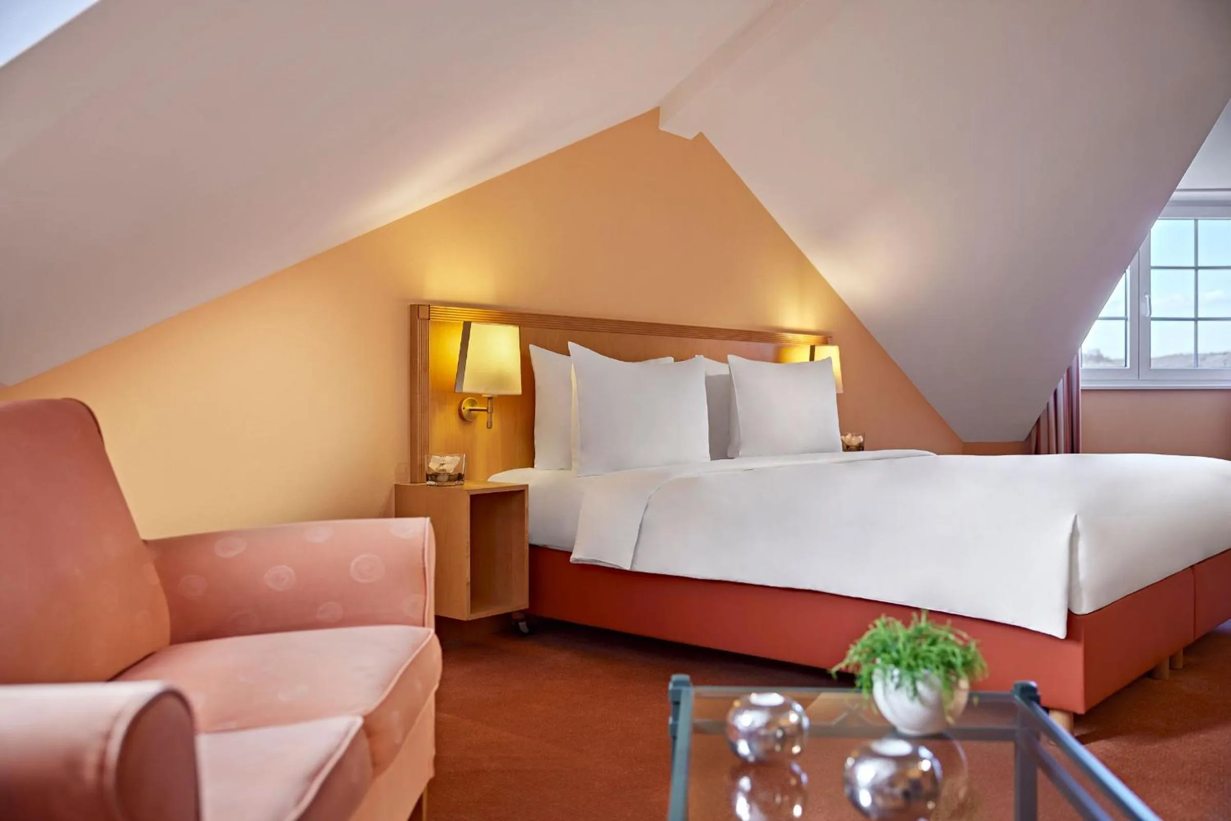Bedroom, Bed in Golf- und Sporthotel Wiesensee