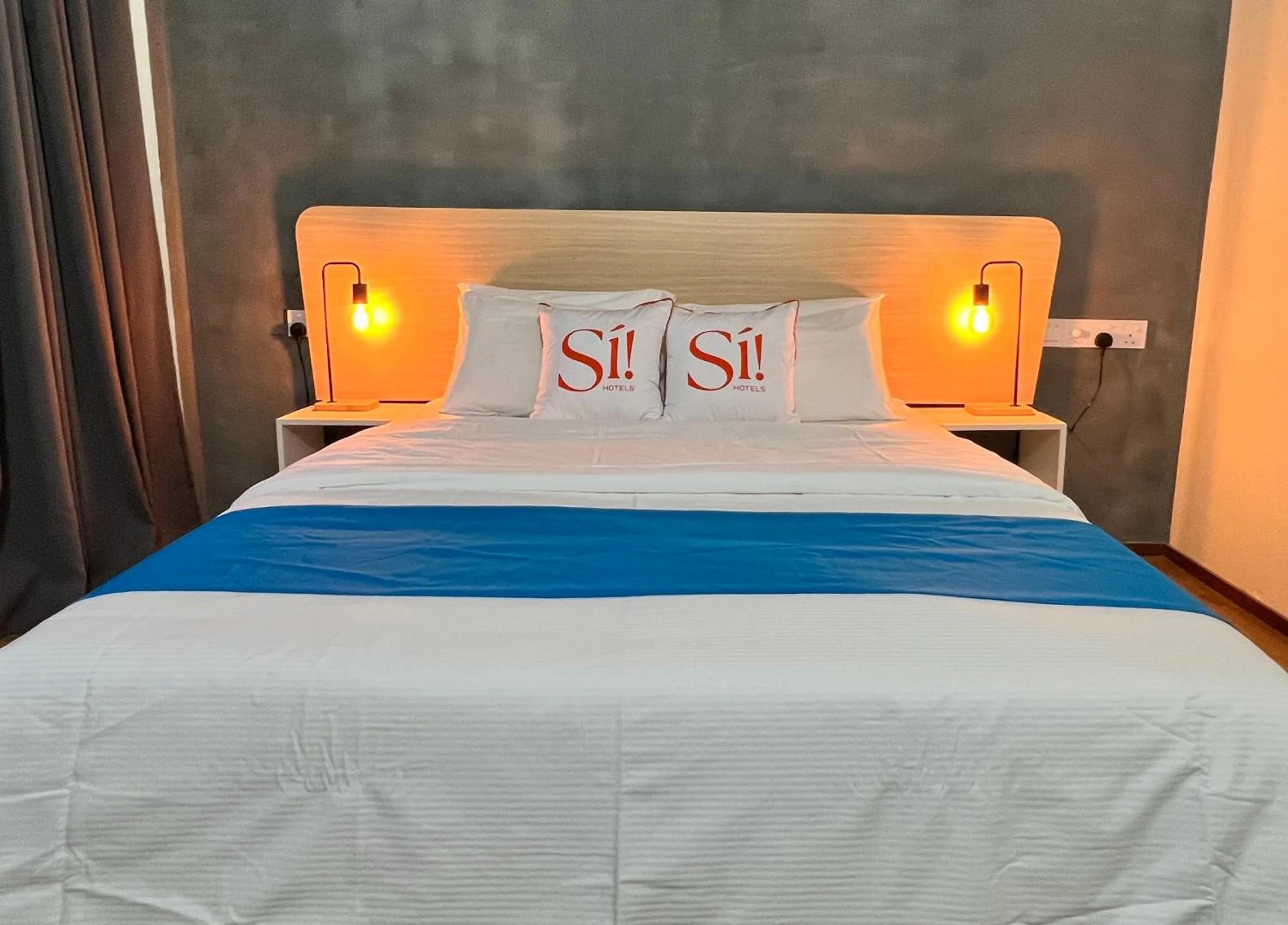 Bed in Si! Beach House