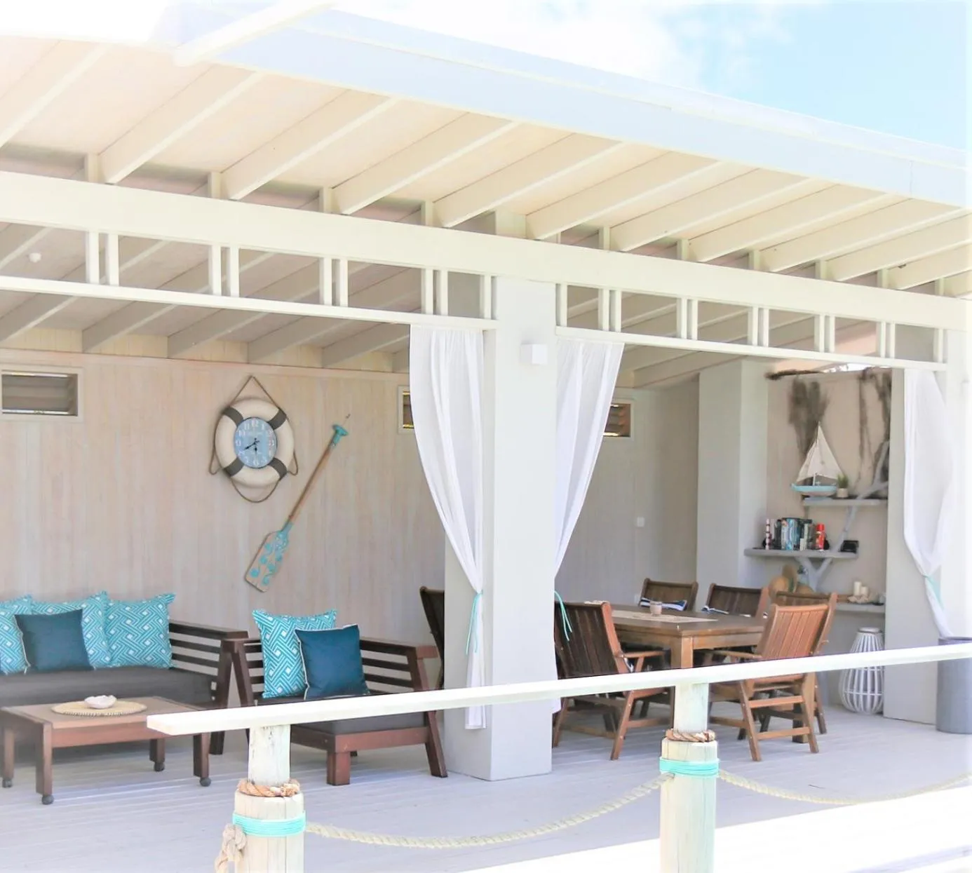 Library in Ocean Escape Resort & Spa