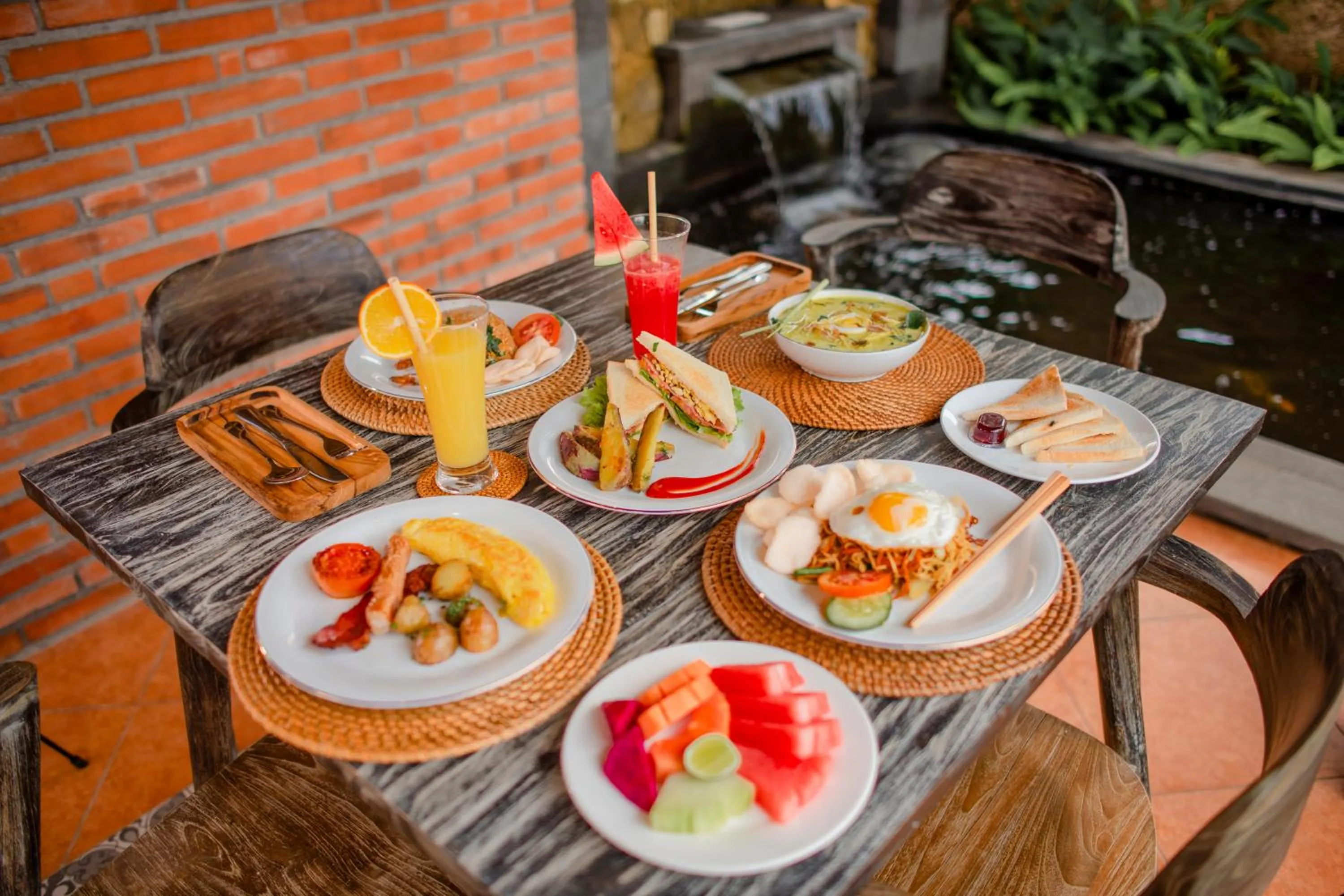 Continental breakfast in Auma Villa by Prasi