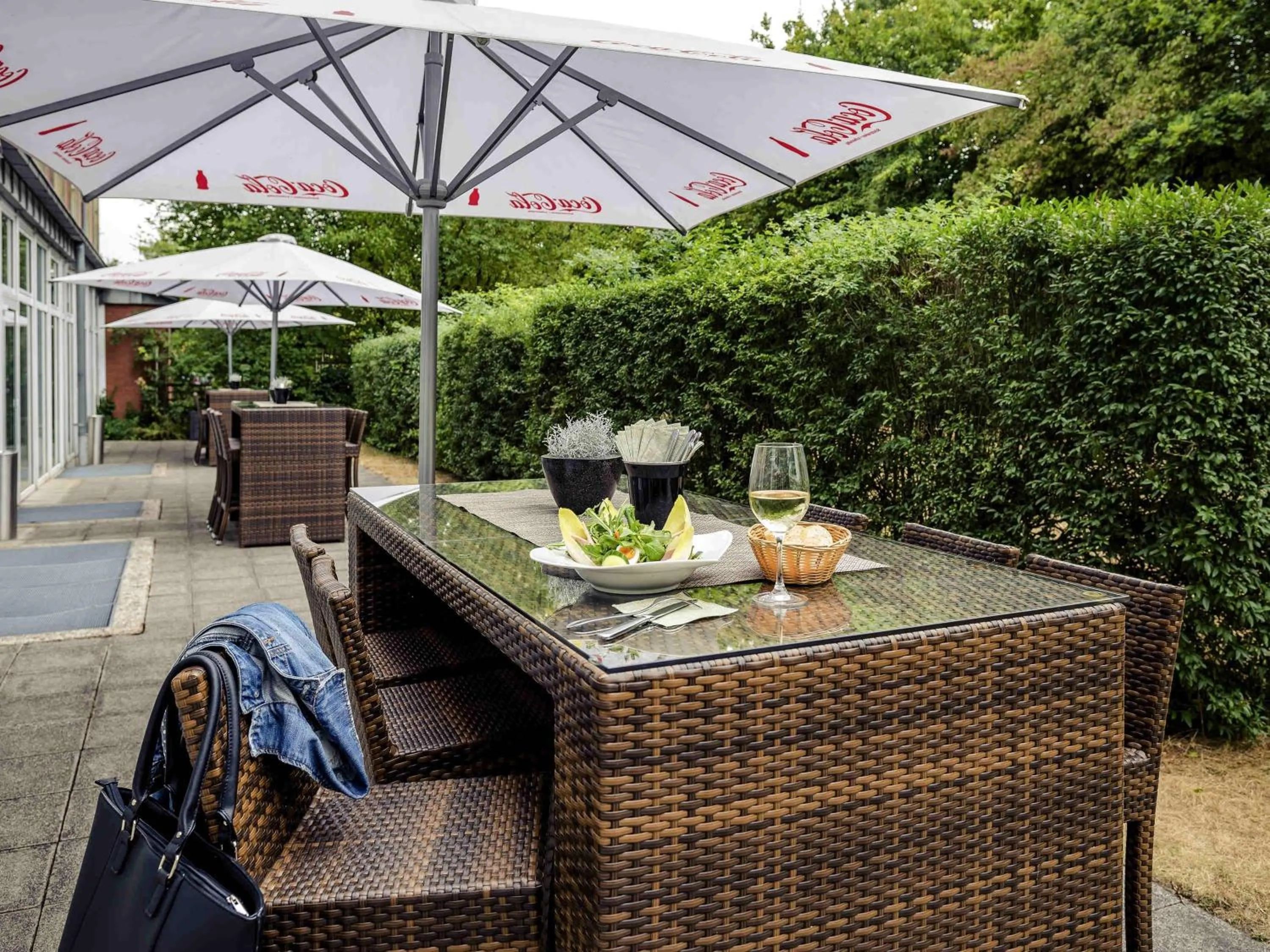 Lounge or bar in Mercure Düsseldorf Kaarst