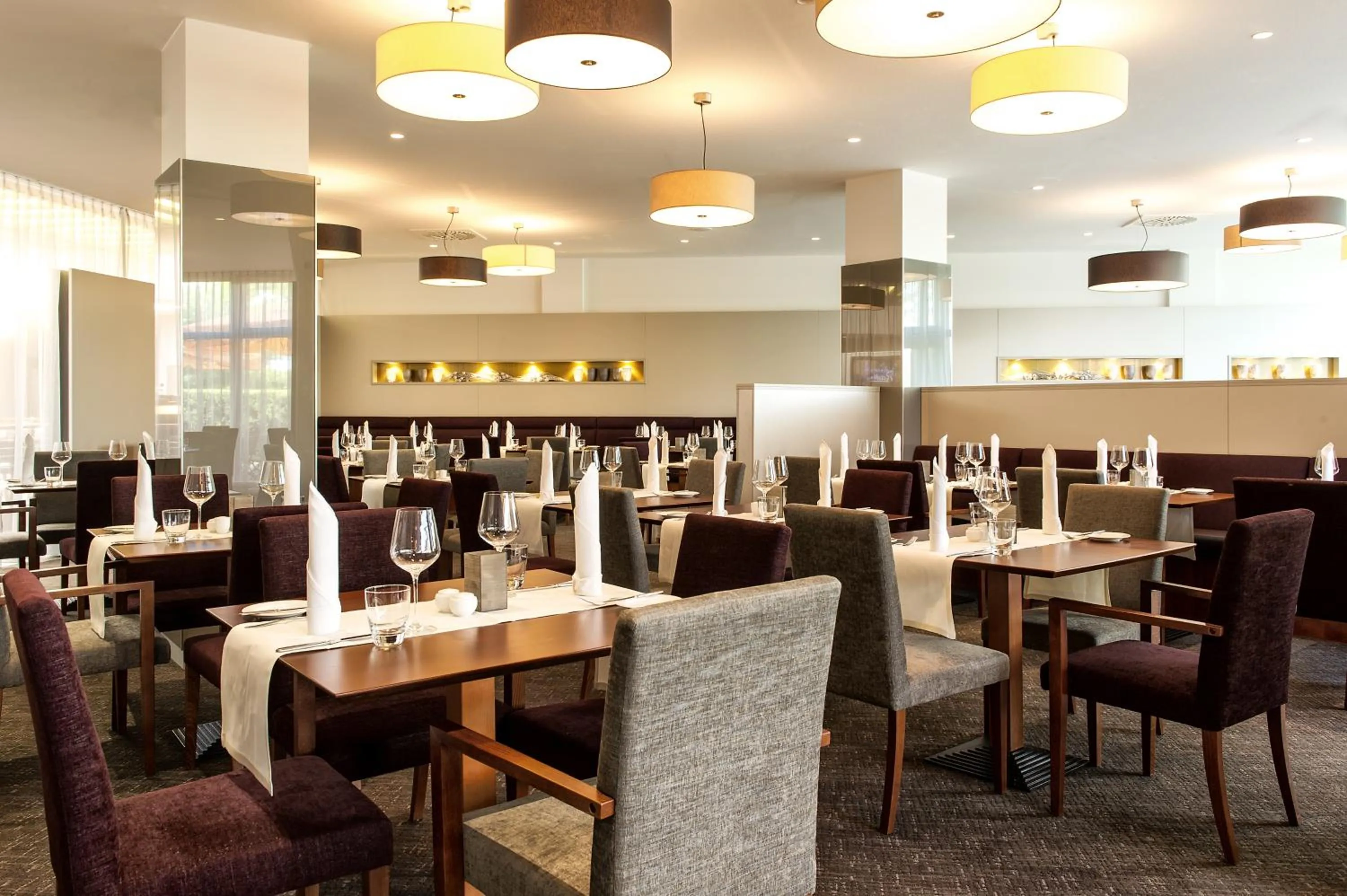 Restaurant/places to eat in Mercure Düsseldorf Kaarst