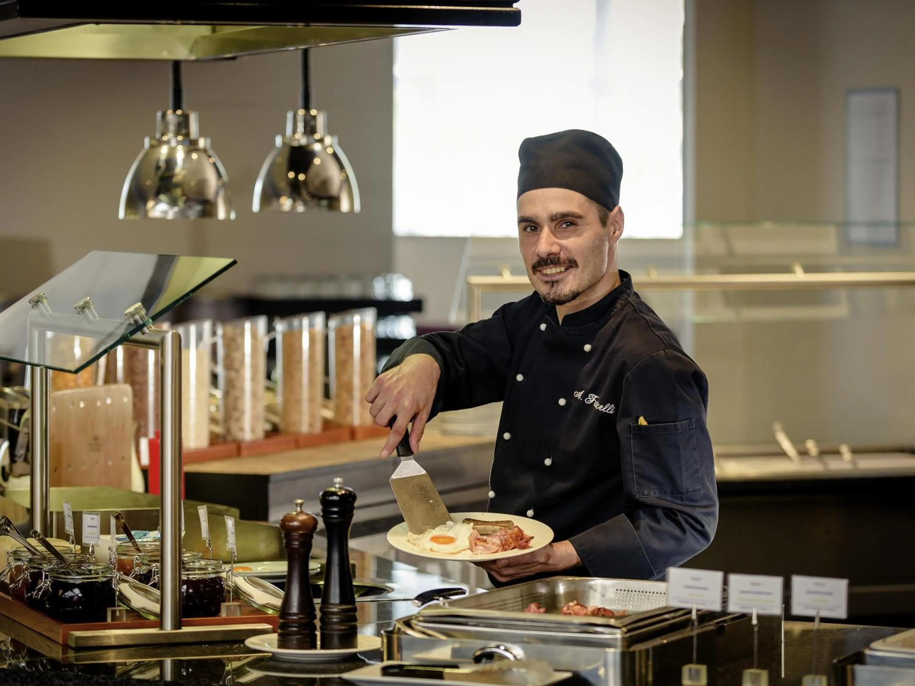 Restaurant/places to eat in Mercure Düsseldorf Kaarst