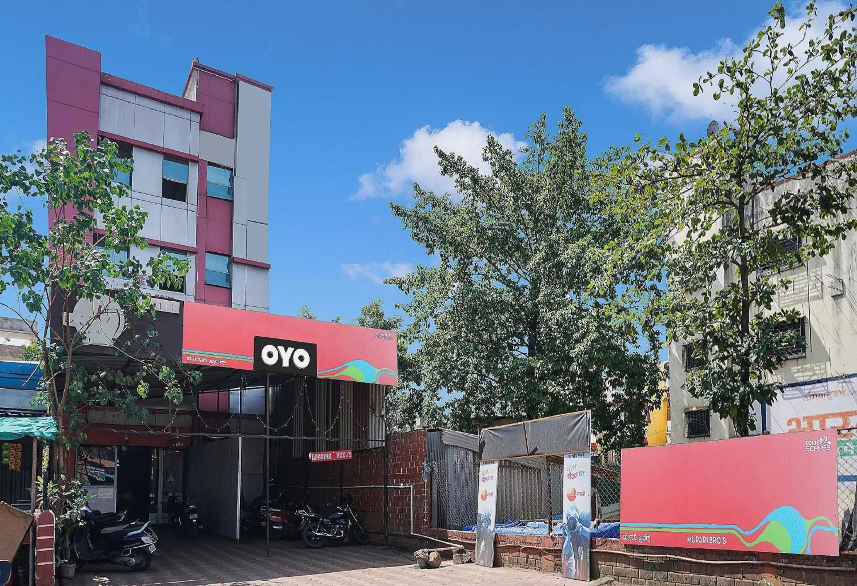 Facade/entrance in Hotel O New Dreamland